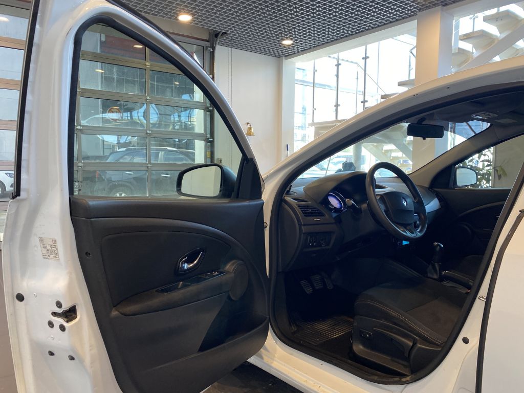 RENAULT FLUENCE