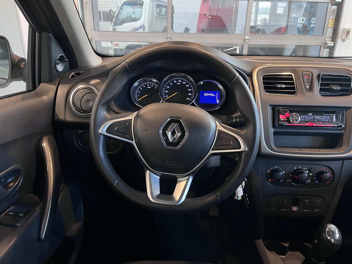 RENAULT LOGAN
