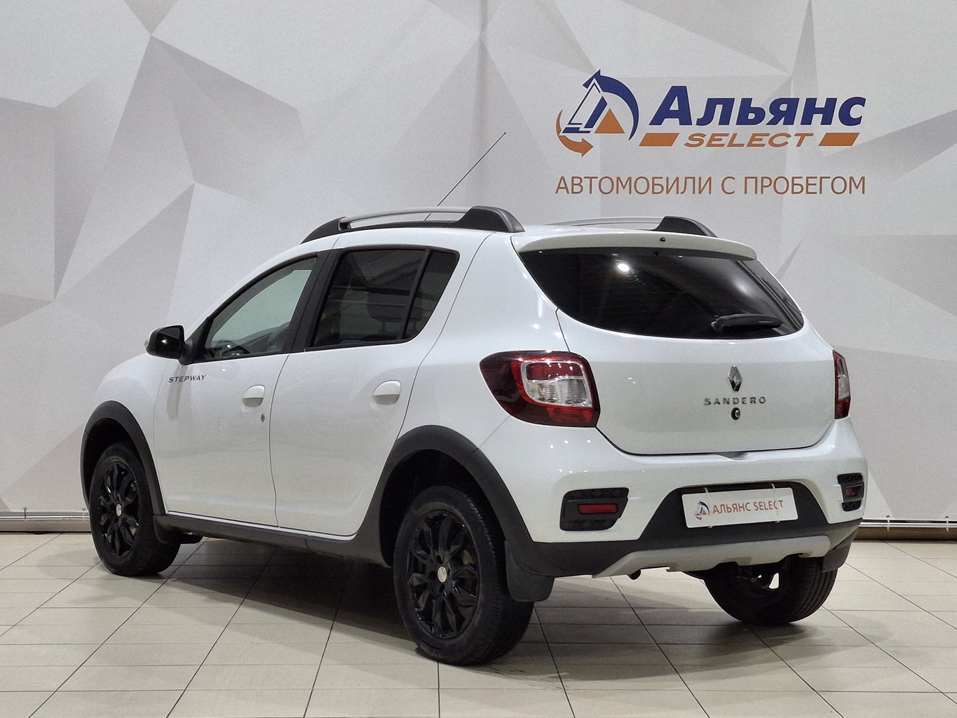 RENAULT SANDERO