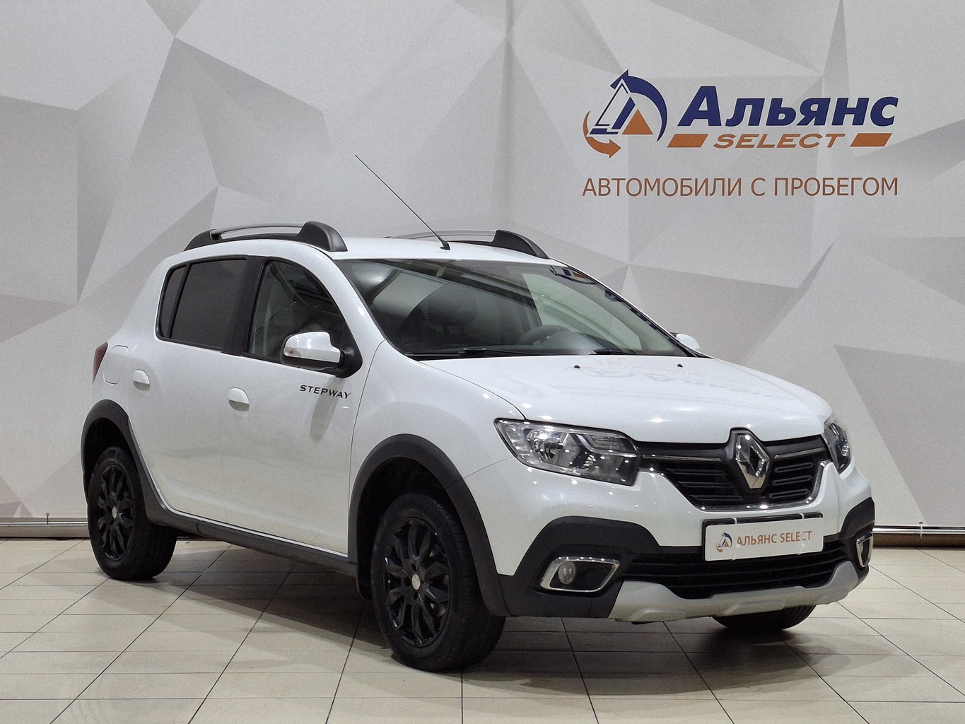 RENAULT SANDERO