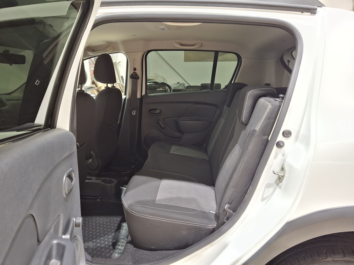 RENAULT SANDERO