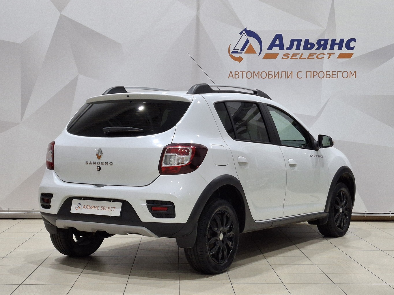 RENAULT SANDERO