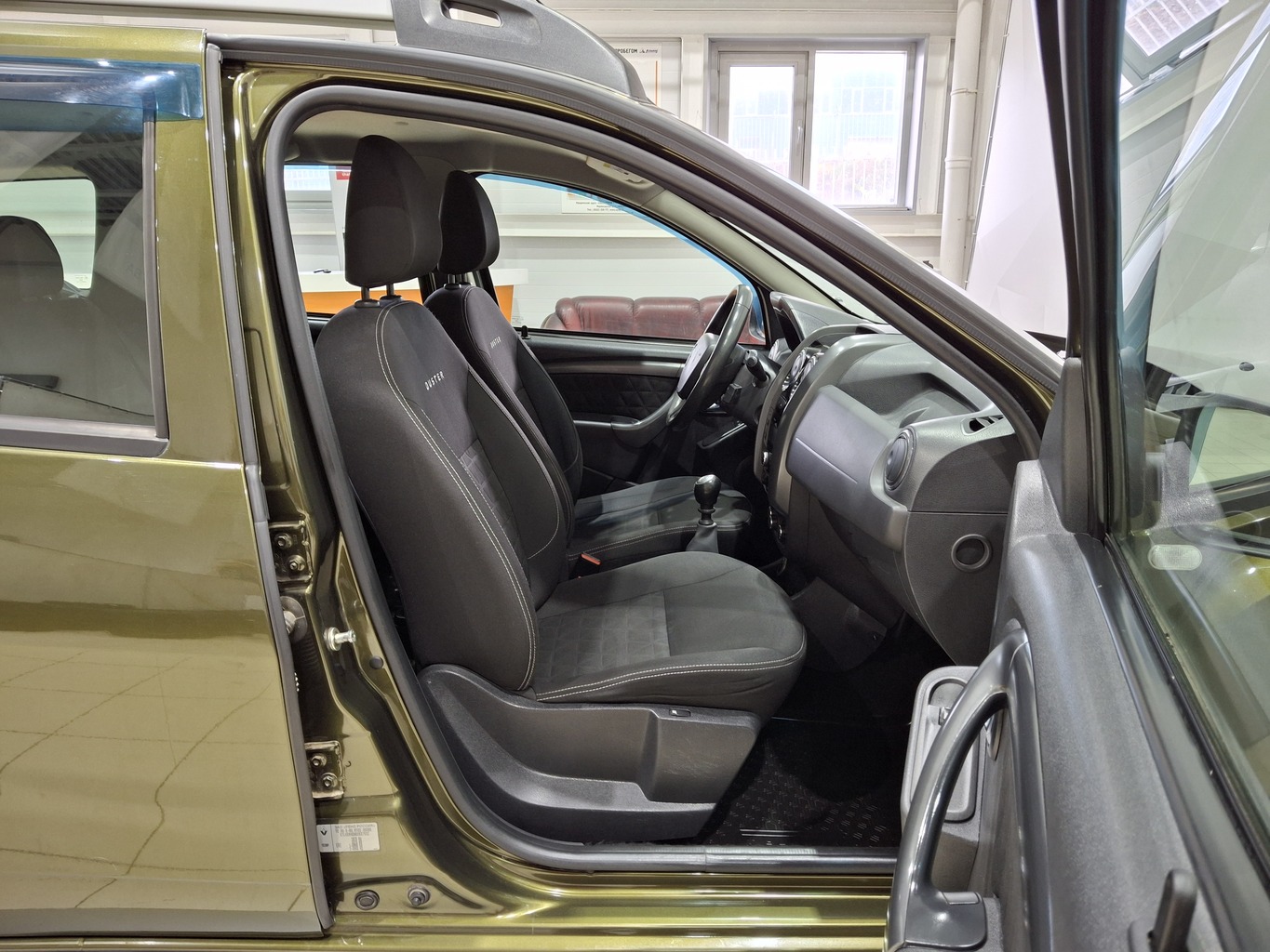 RENAULT DUSTER