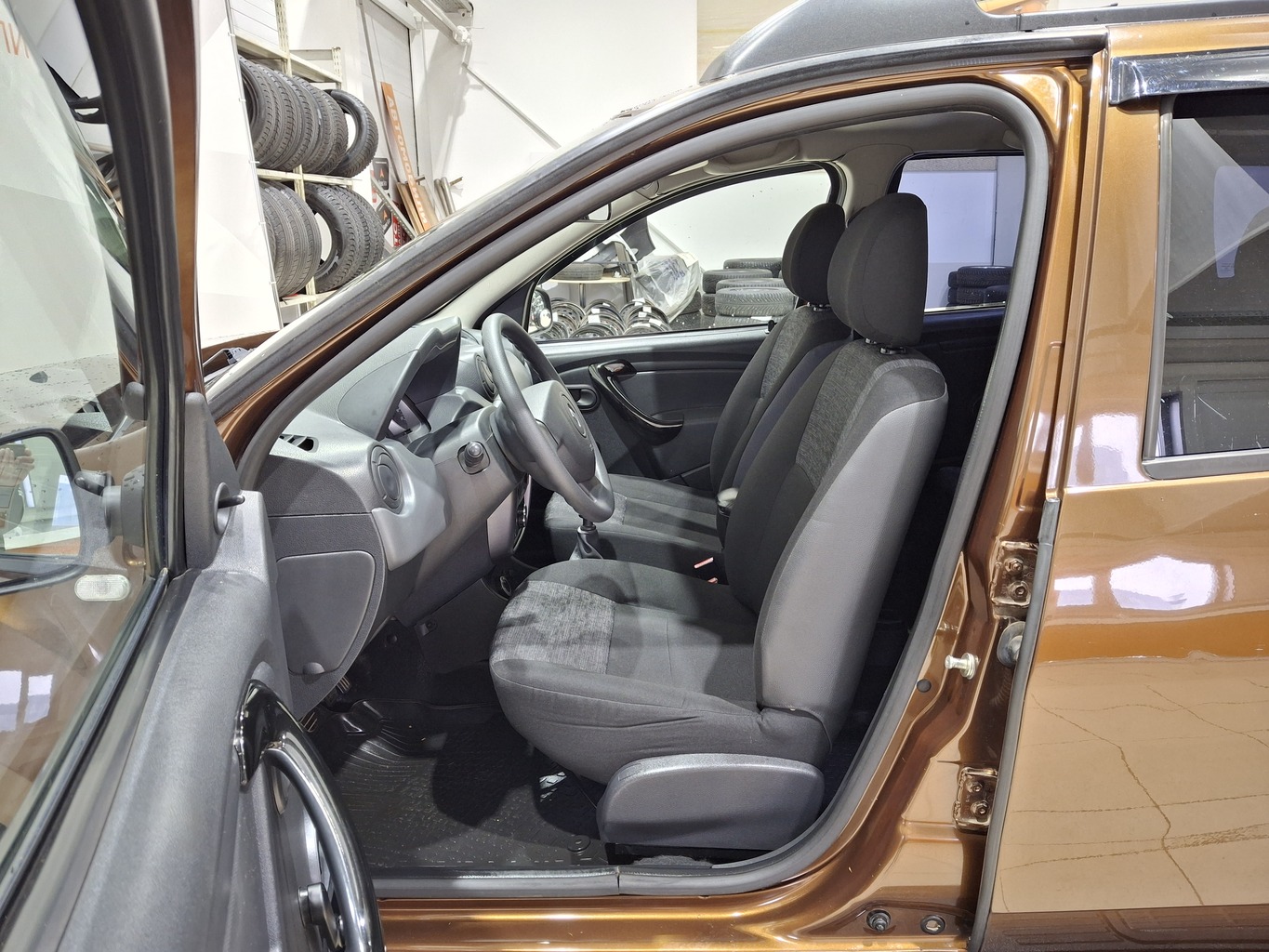 RENAULT DUSTER