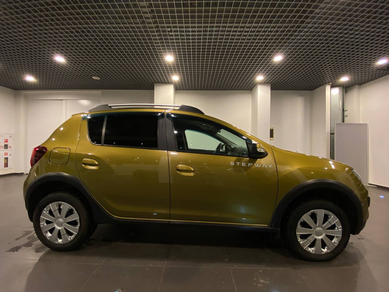 RENAULT SANDERO STEPWAY