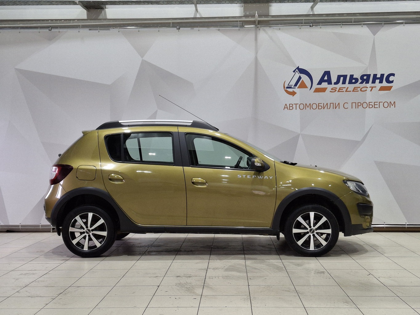 RENAULT SANDERO