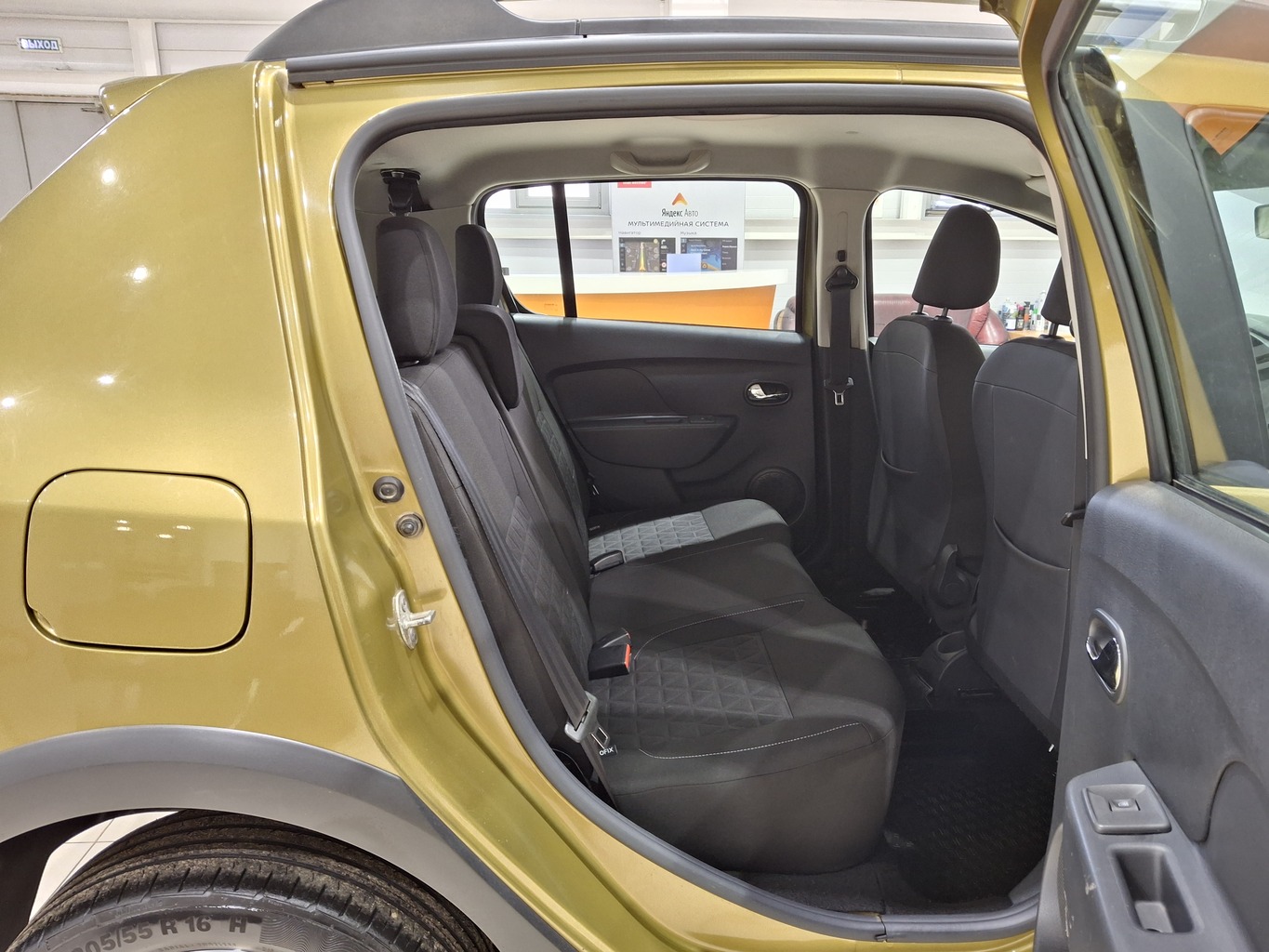 RENAULT SANDERO