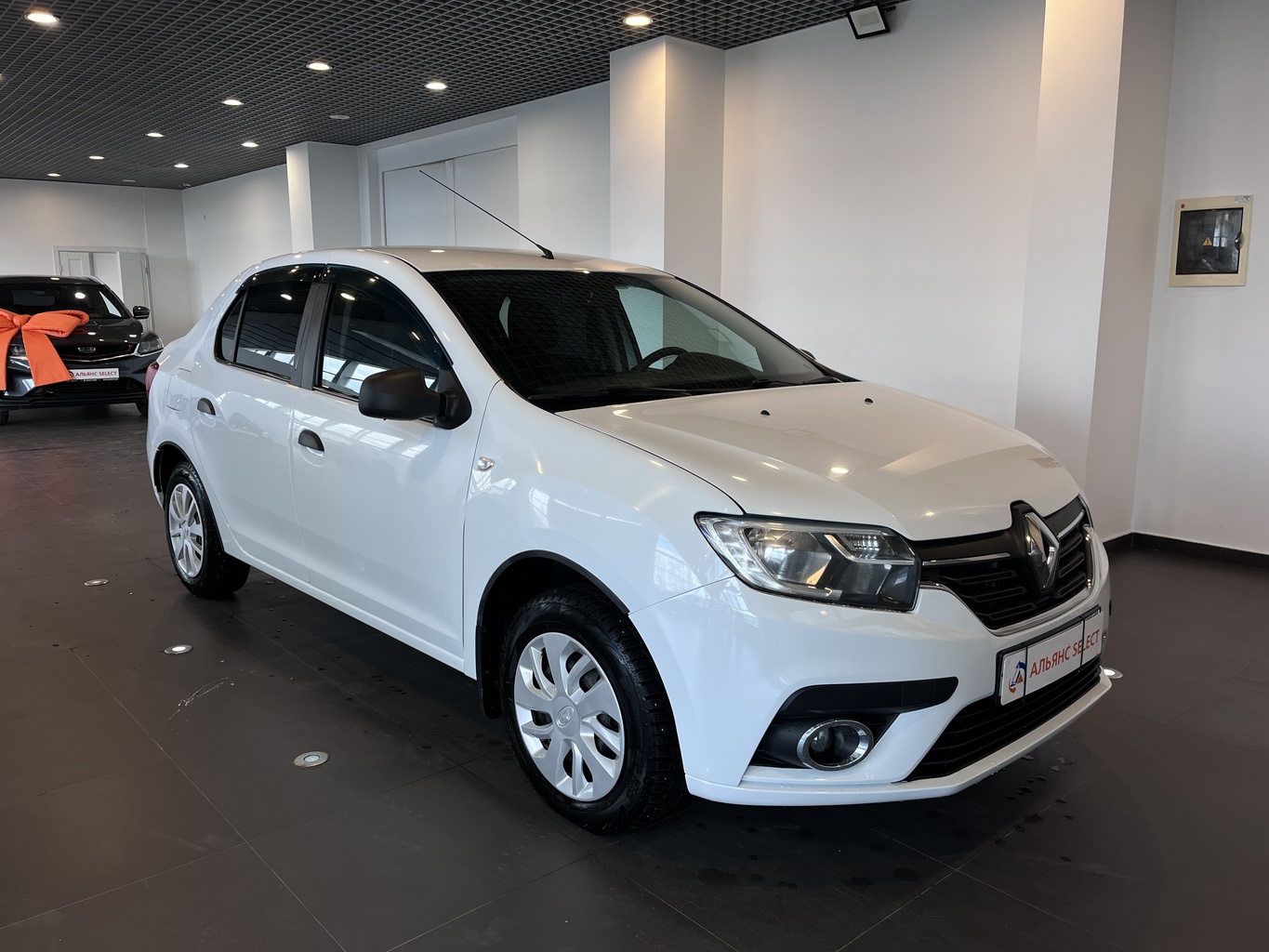RENAULT LOGAN