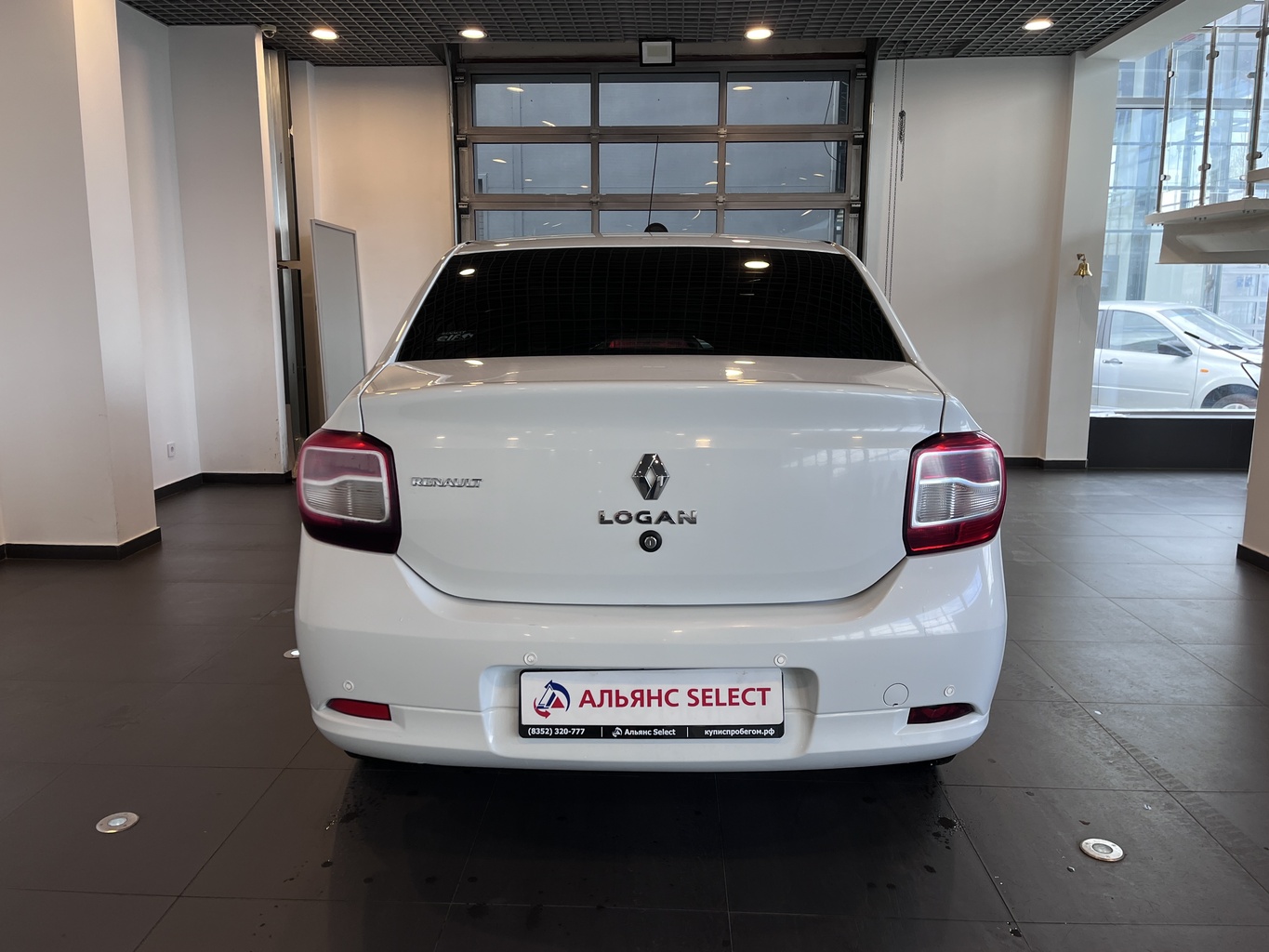 RENAULT LOGAN