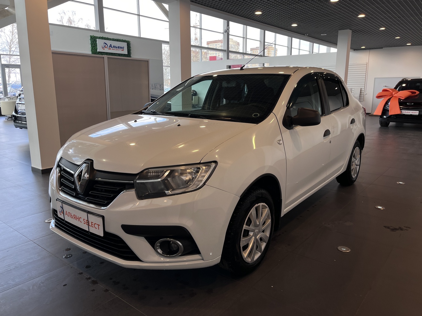 RENAULT LOGAN