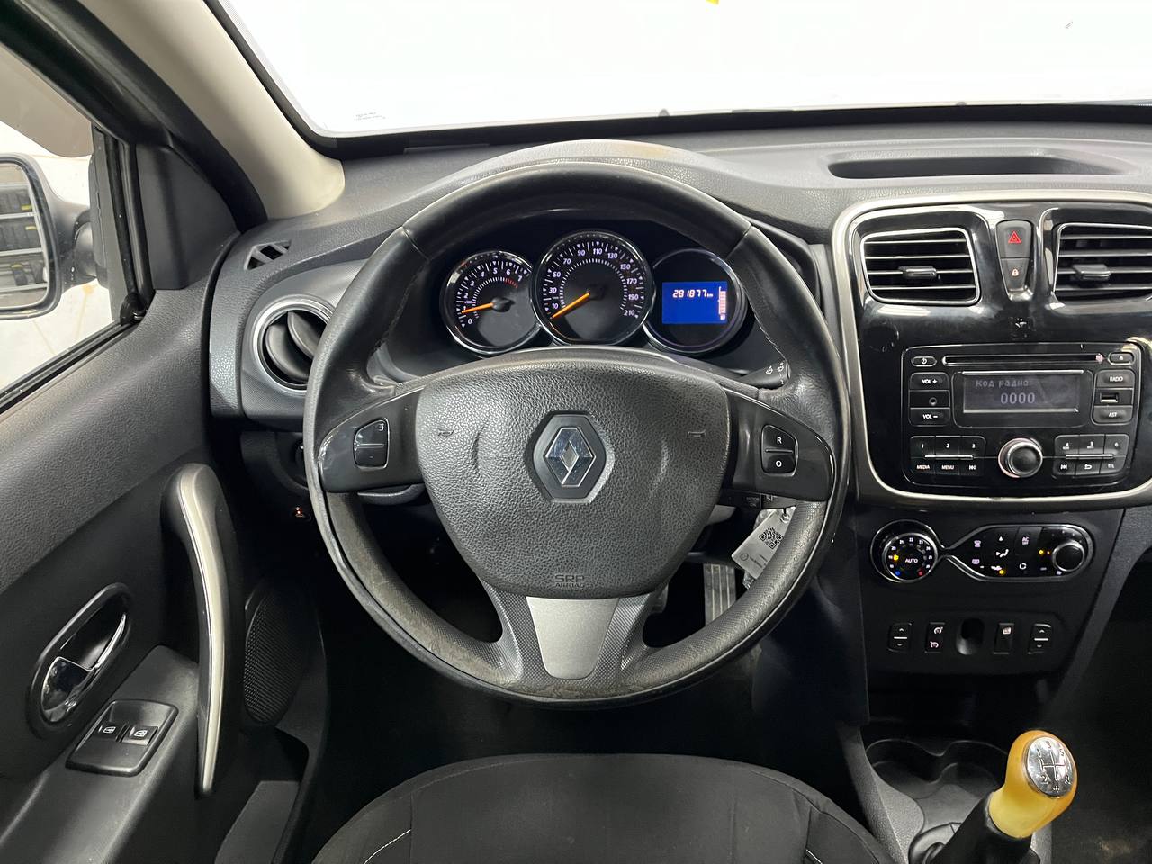 RENAULT SANDERO