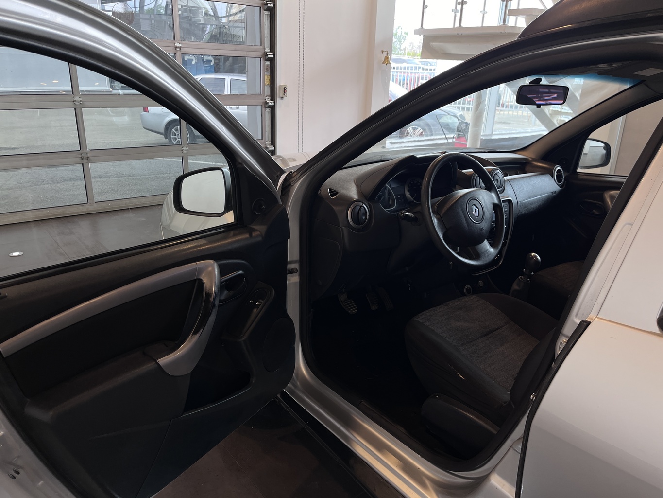 RENAULT DUSTER