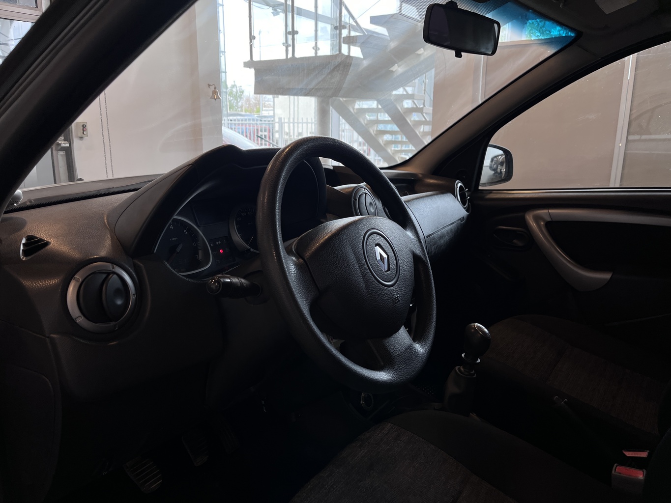 RENAULT DUSTER