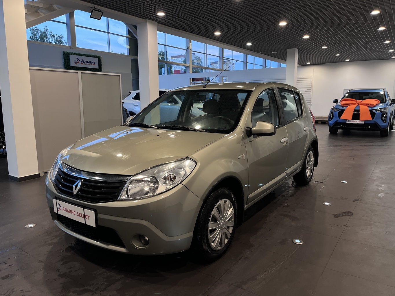 RENAULT SANDERO
