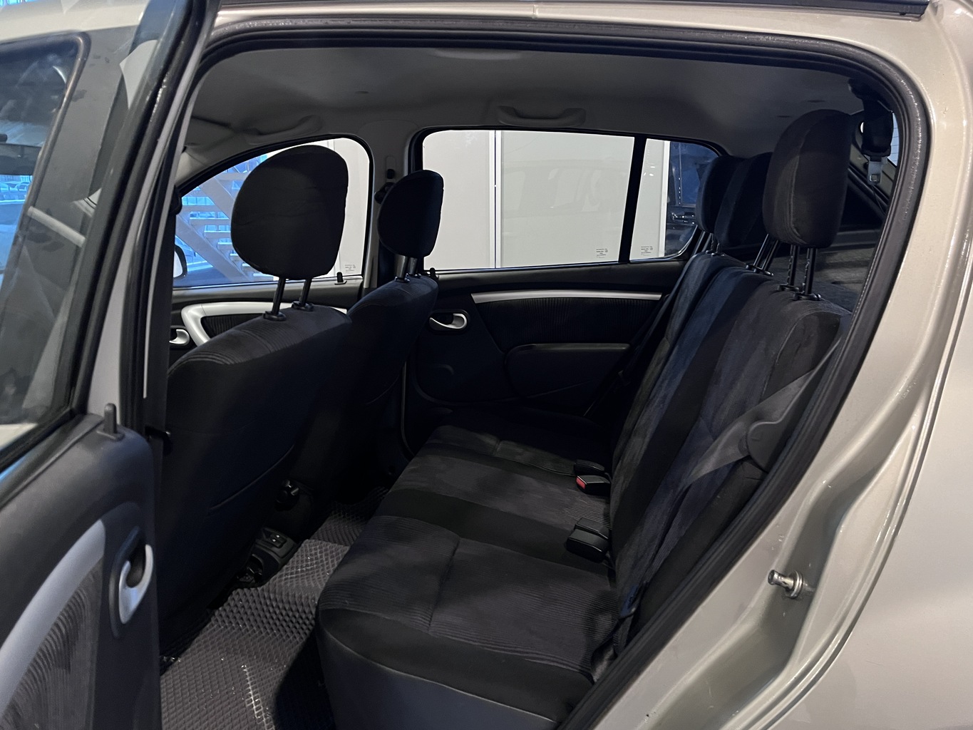 RENAULT SANDERO