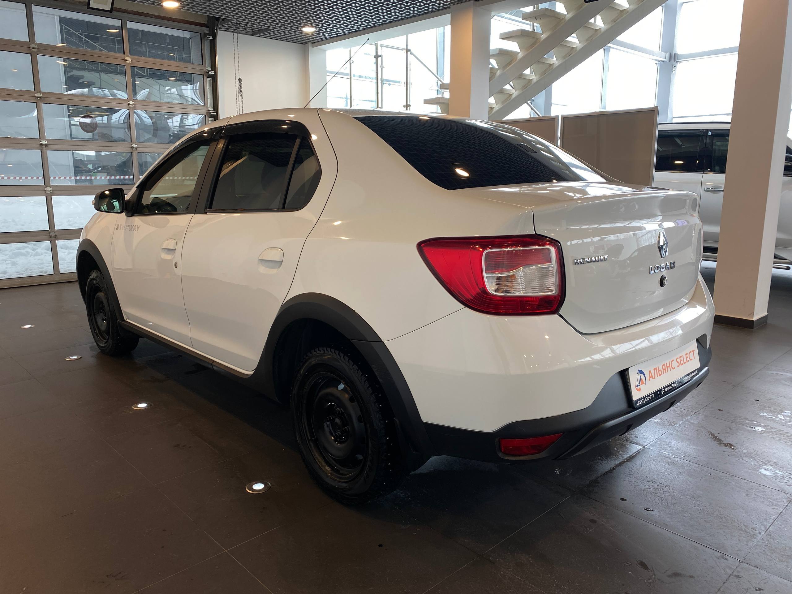 RENAULT LOGAN