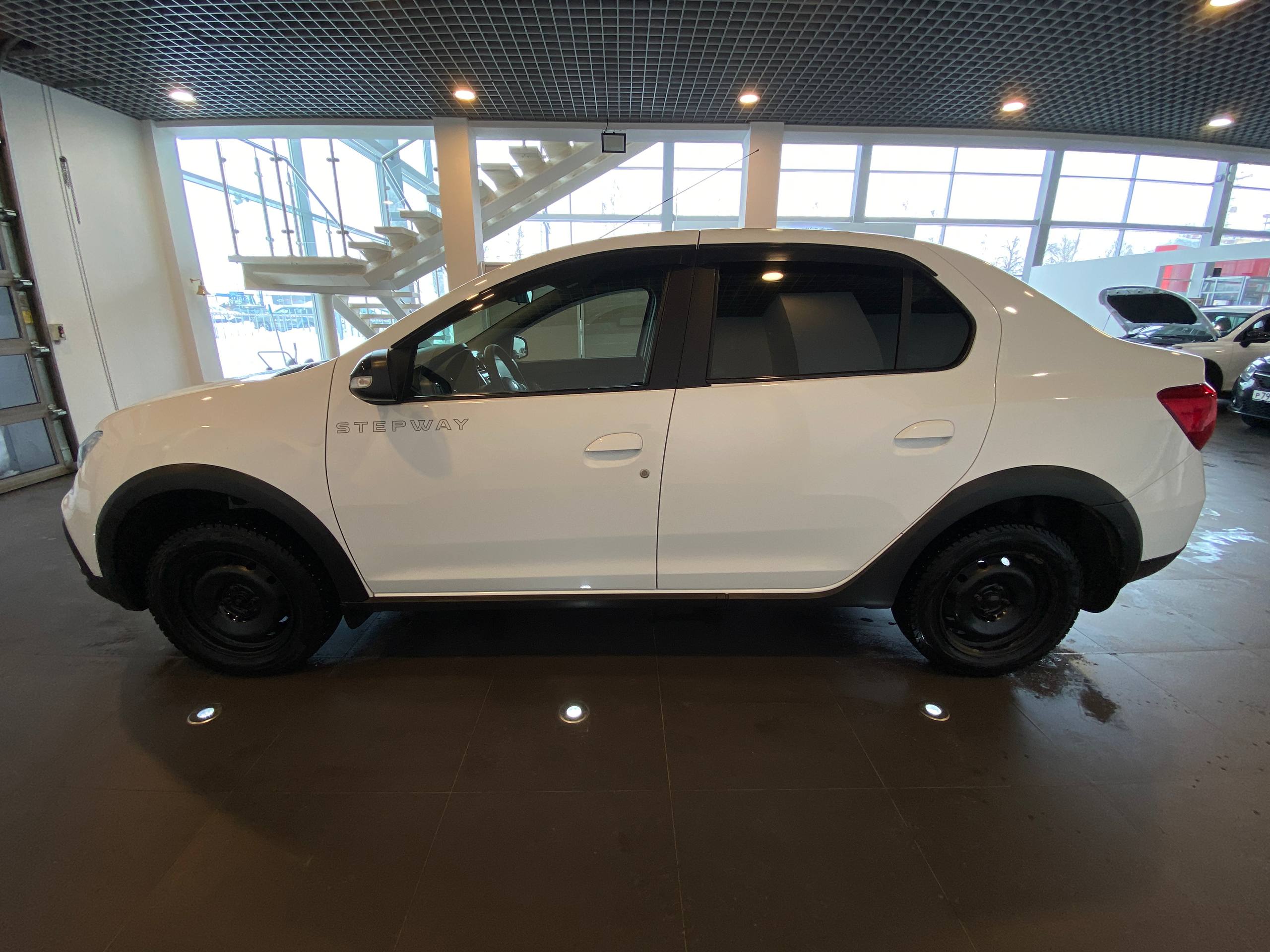 RENAULT LOGAN