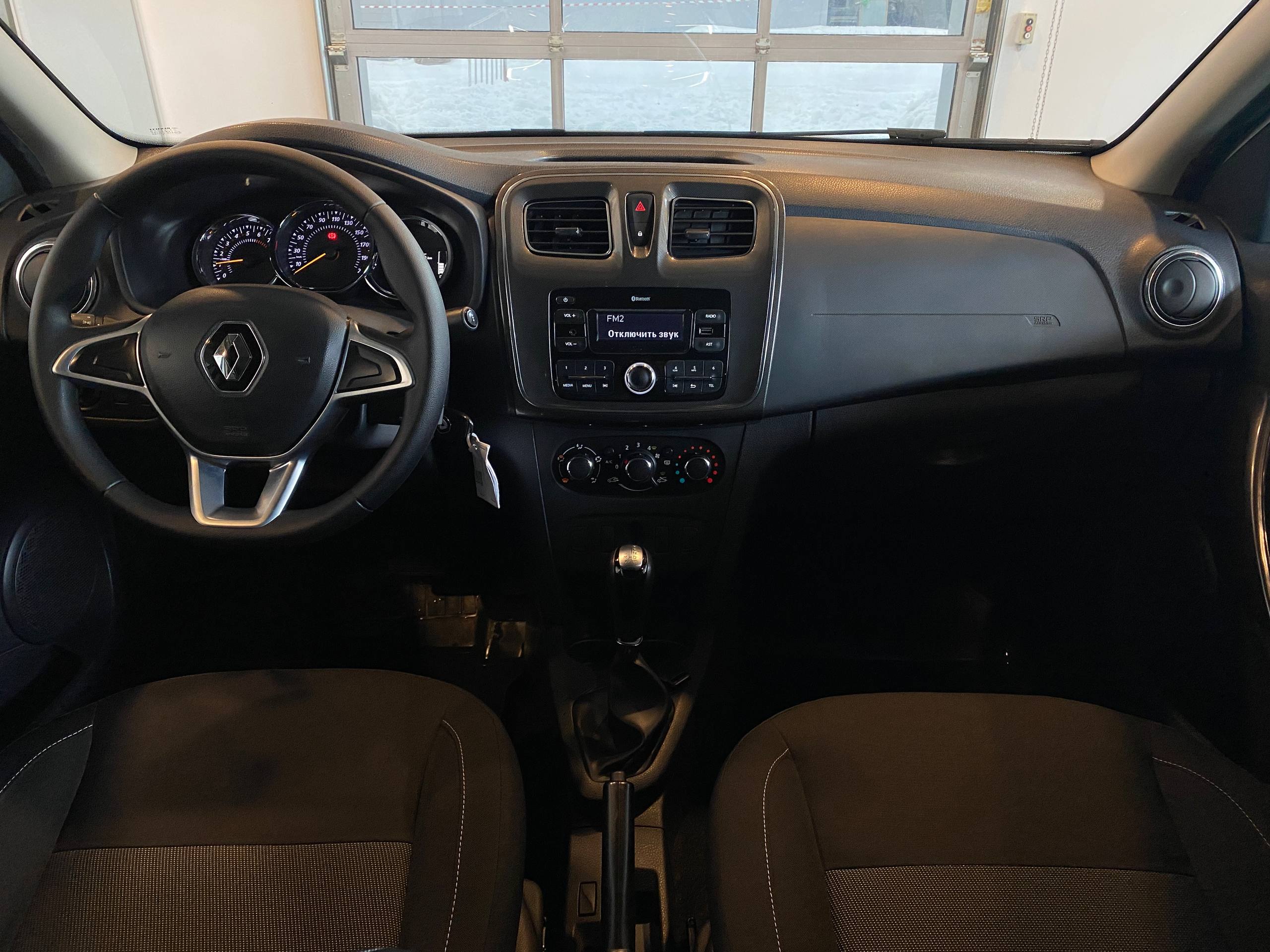 RENAULT LOGAN
