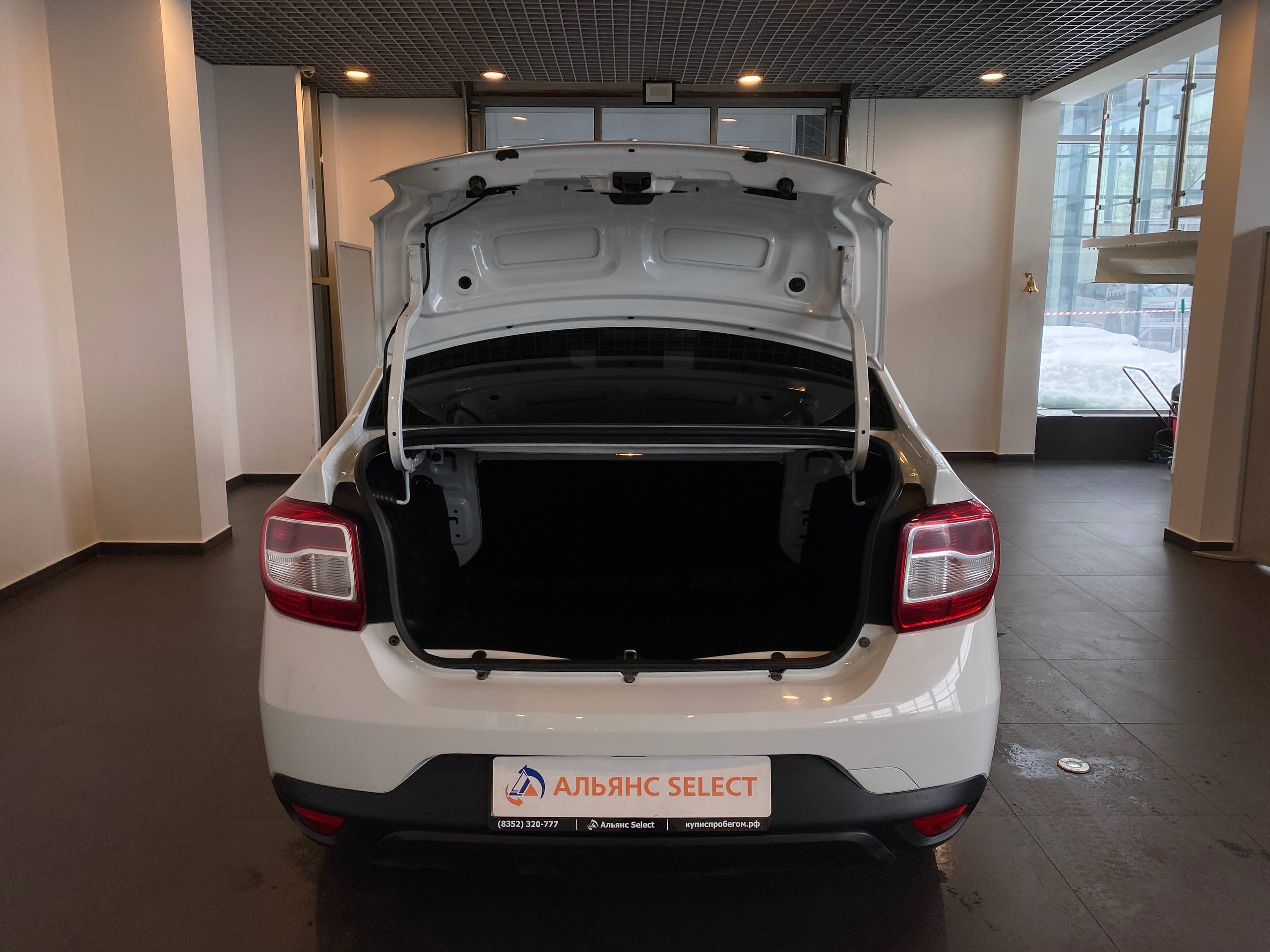 RENAULT LOGAN