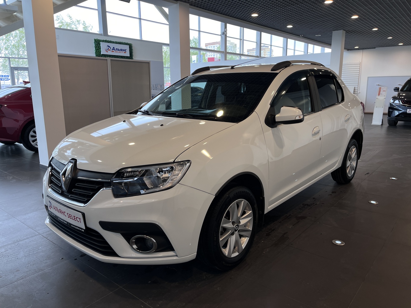 RENAULT LOGAN