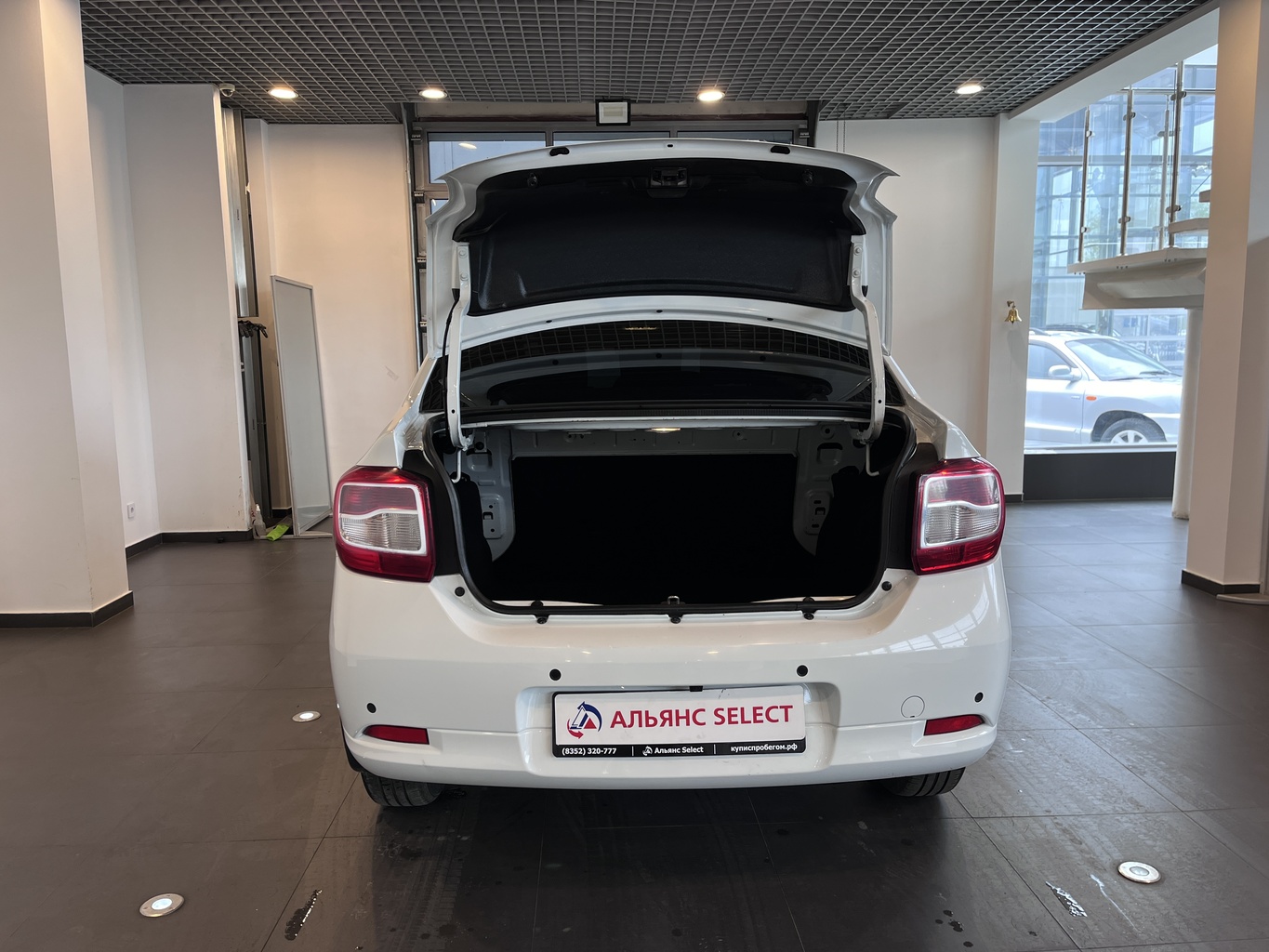 RENAULT LOGAN