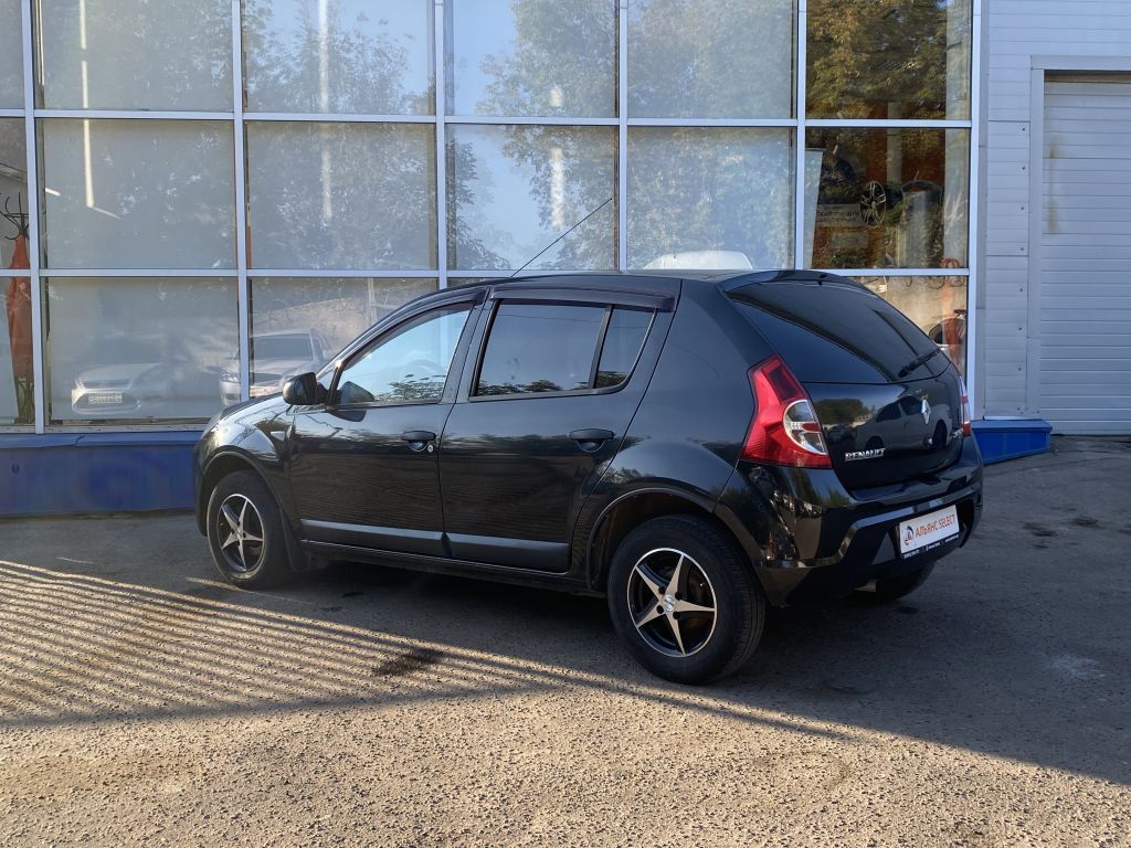 RENAULT SANDERO