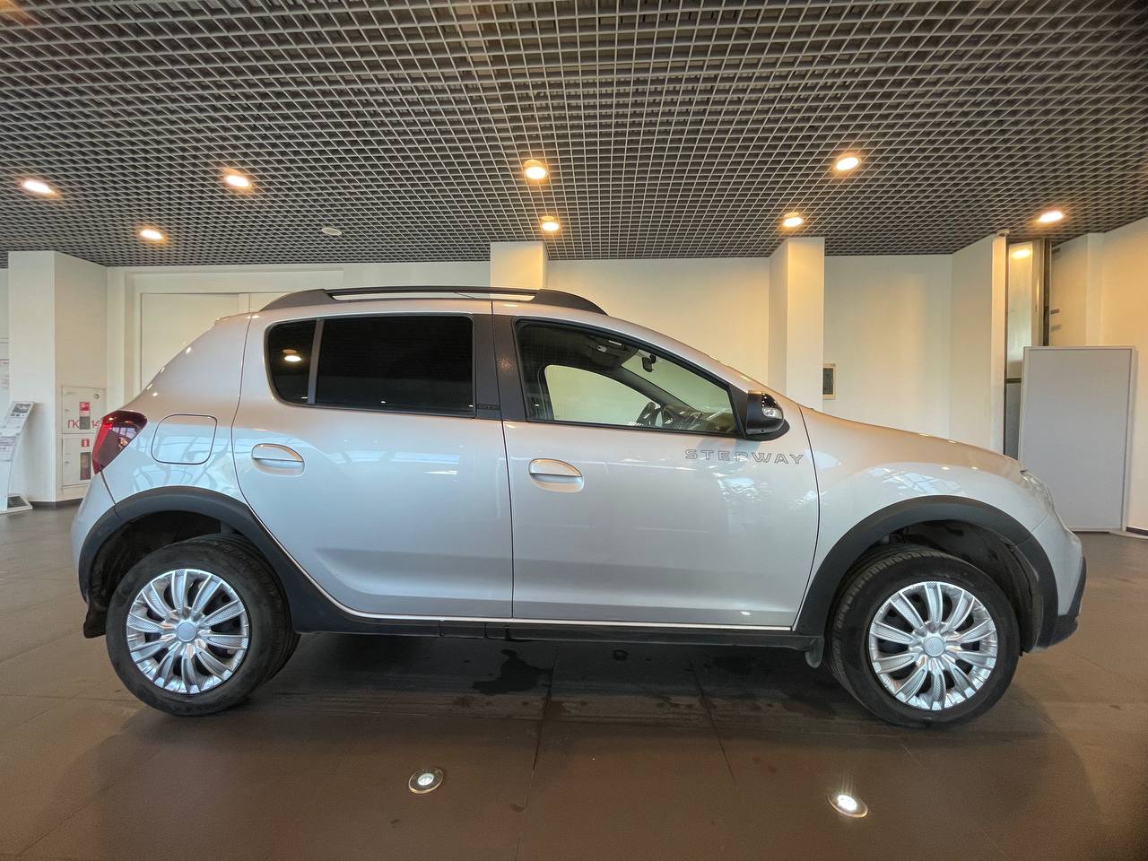 RENAULT SANDERO STEPWAY