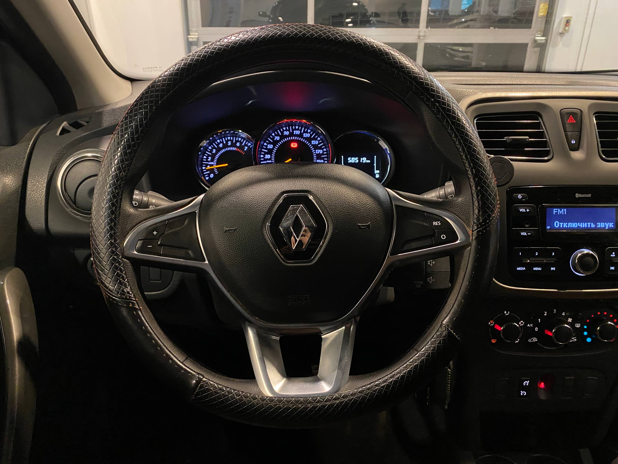 RENAULT SANDERO