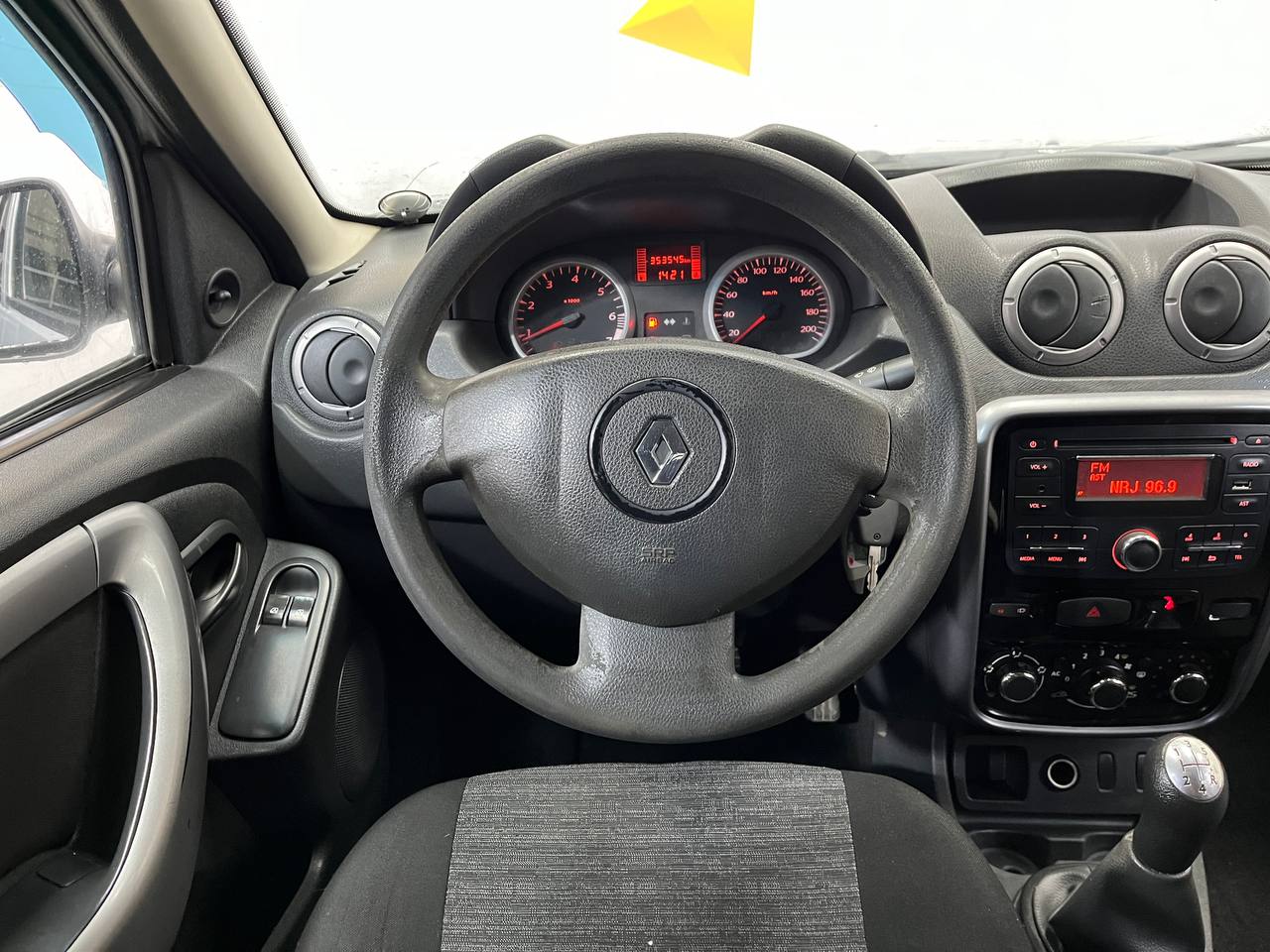 RENAULT DUSTER