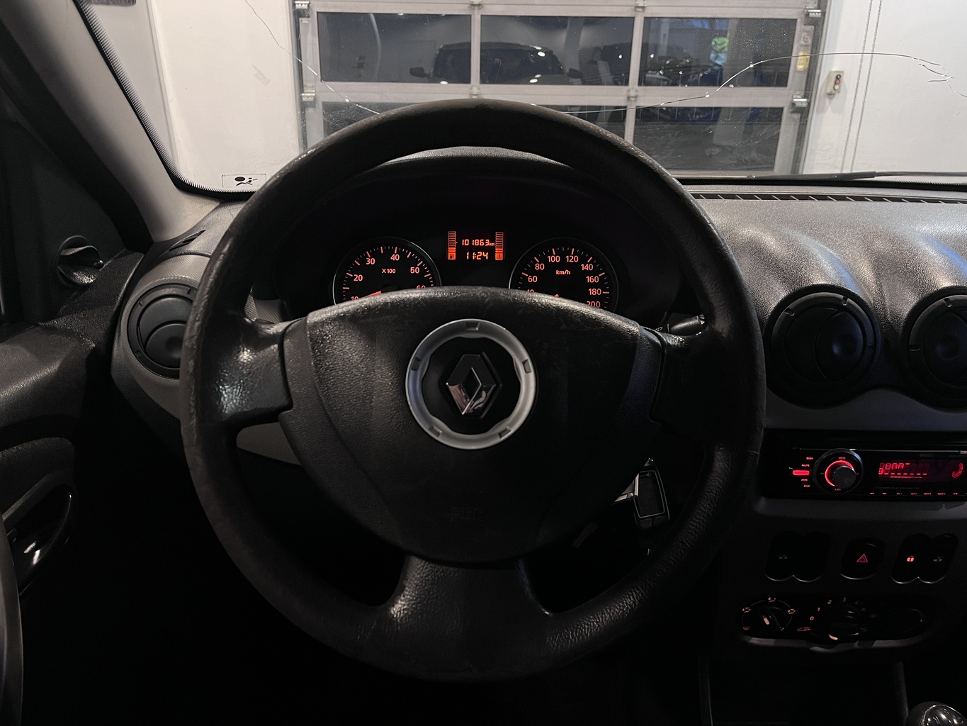 RENAULT SANDERO