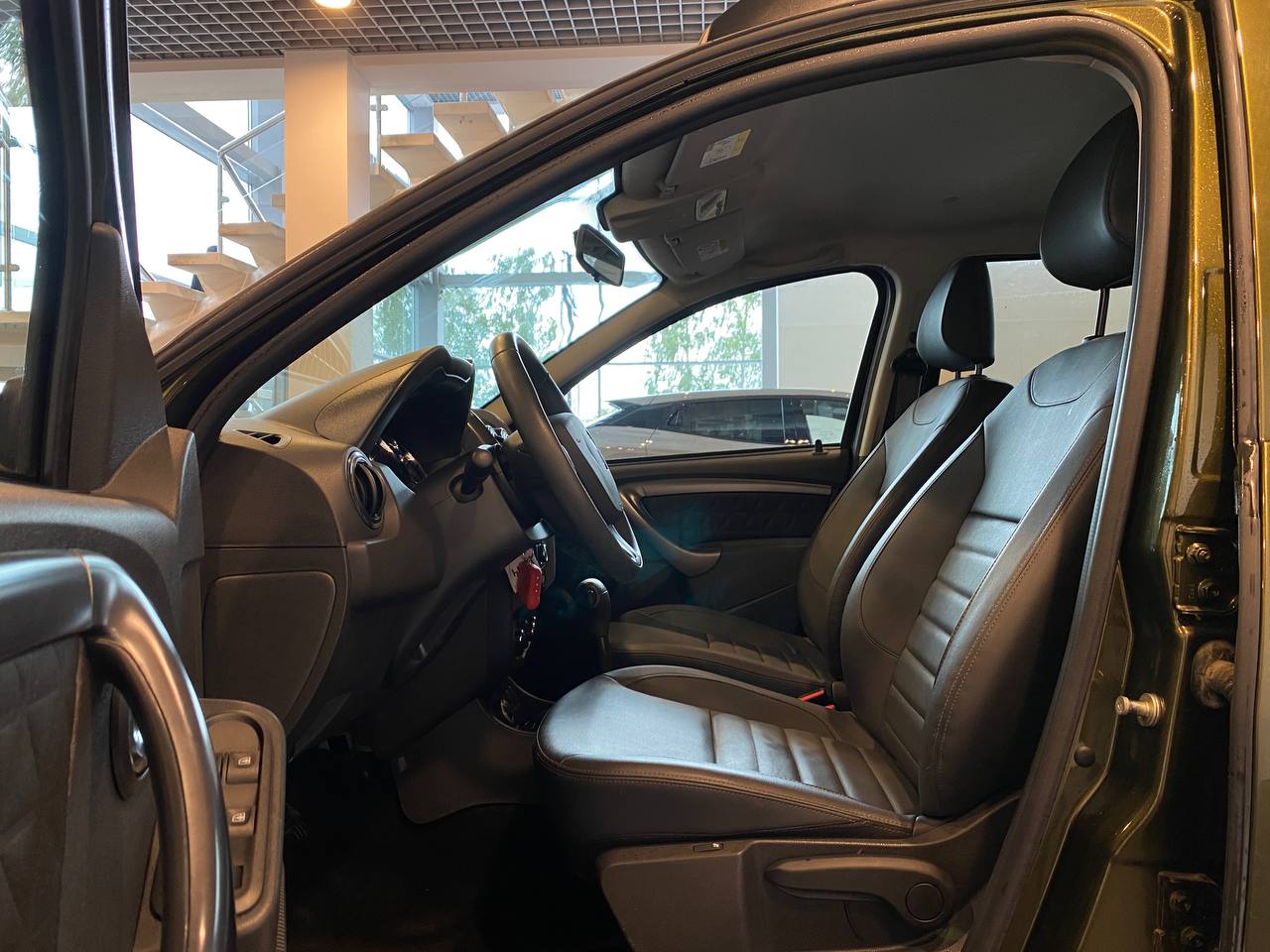 RENAULT DUSTER