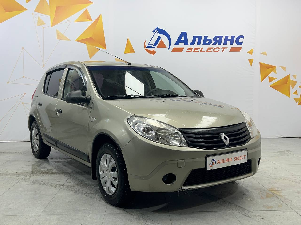 RENAULT SANDERO