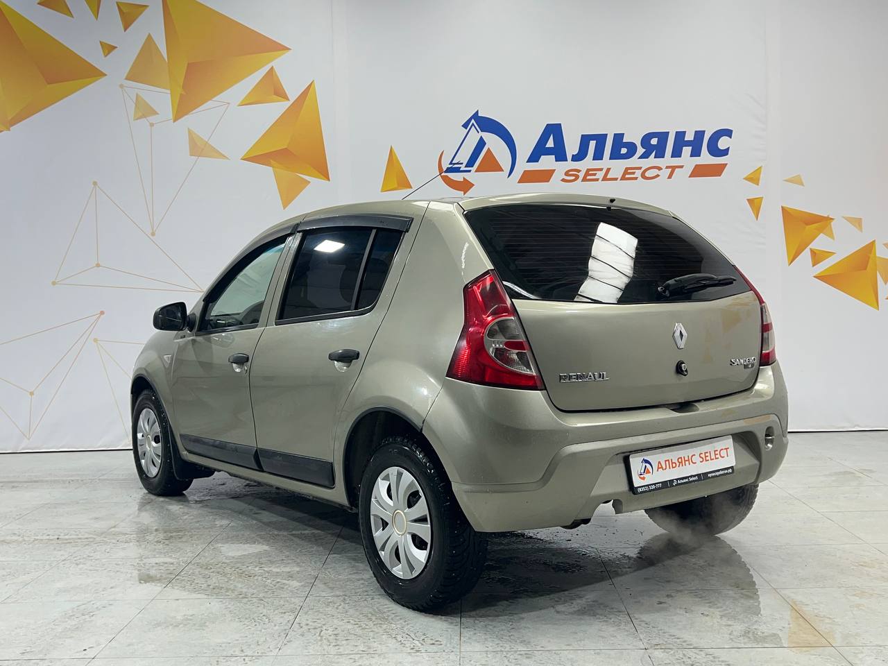 RENAULT SANDERO