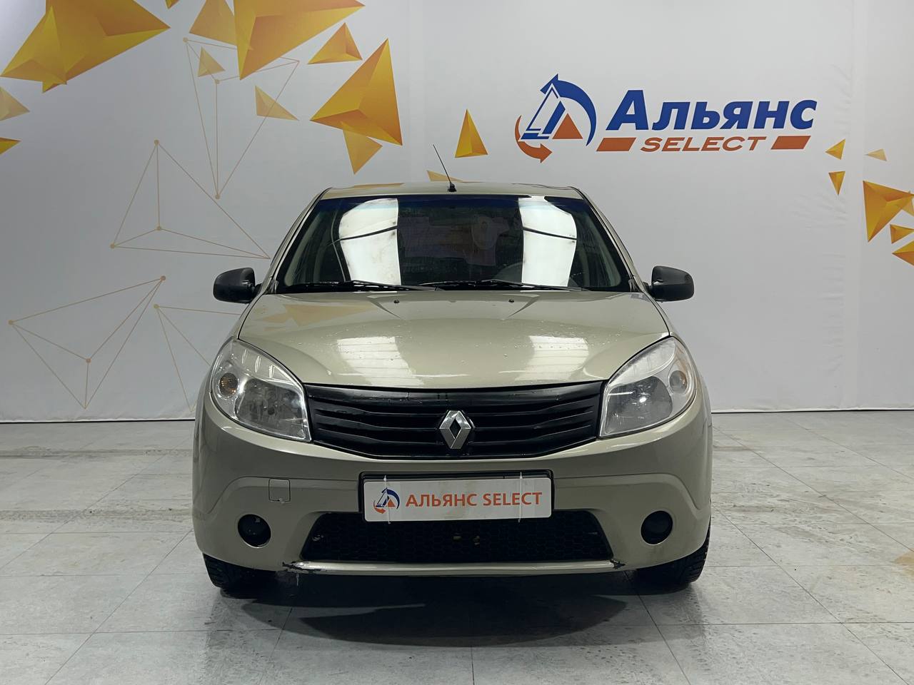 RENAULT SANDERO