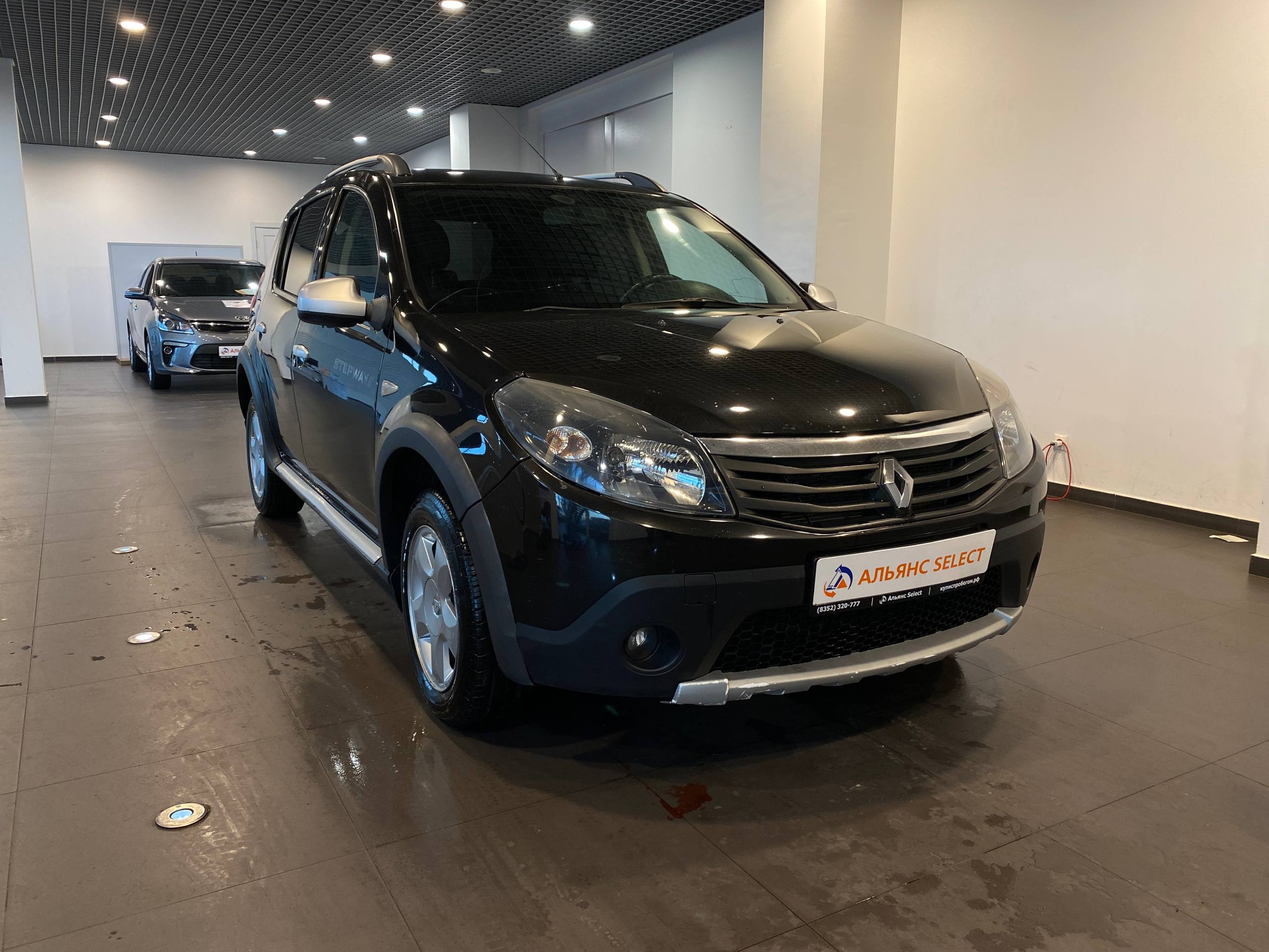 RENAULT SANDERO