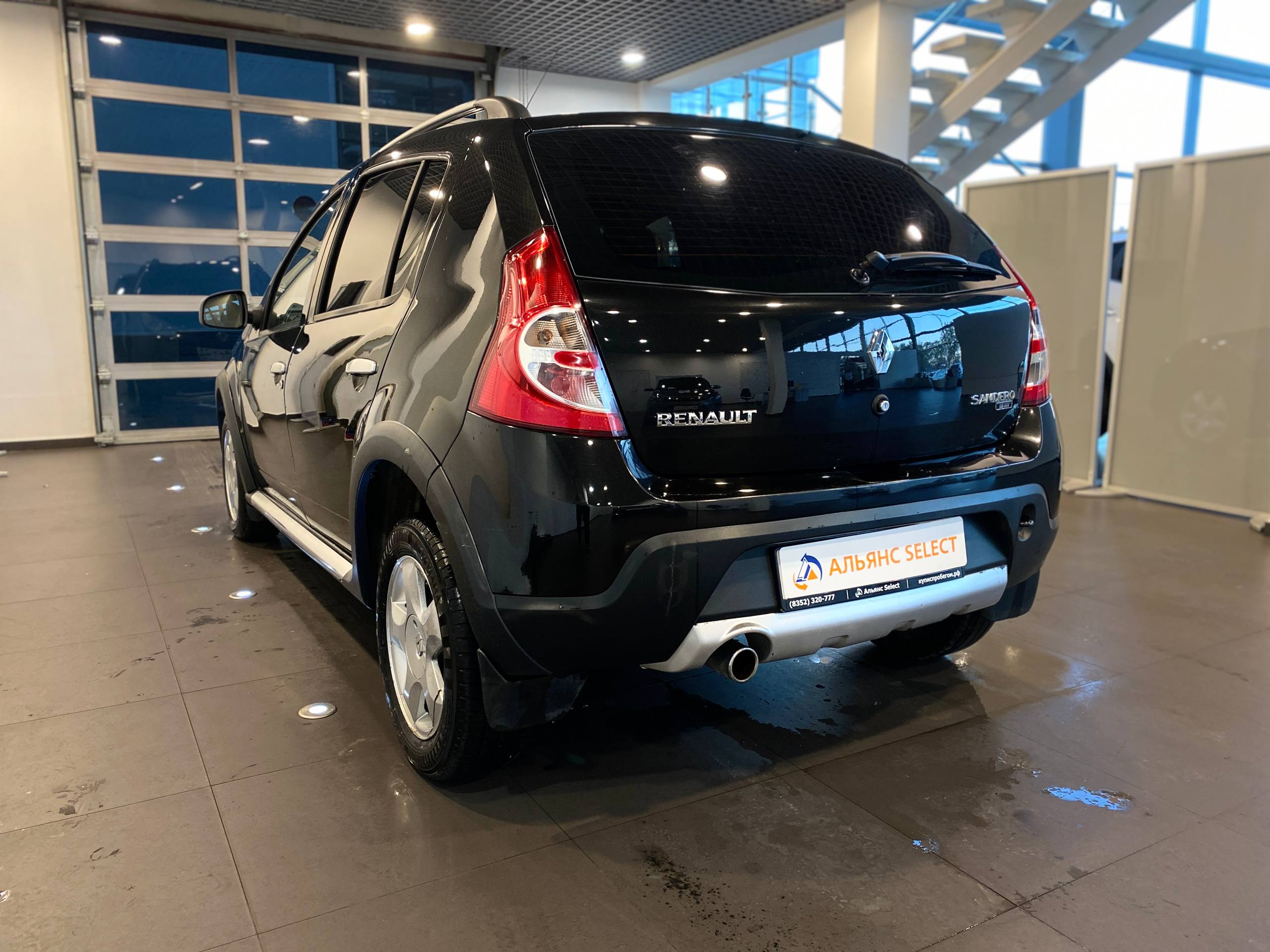 RENAULT SANDERO