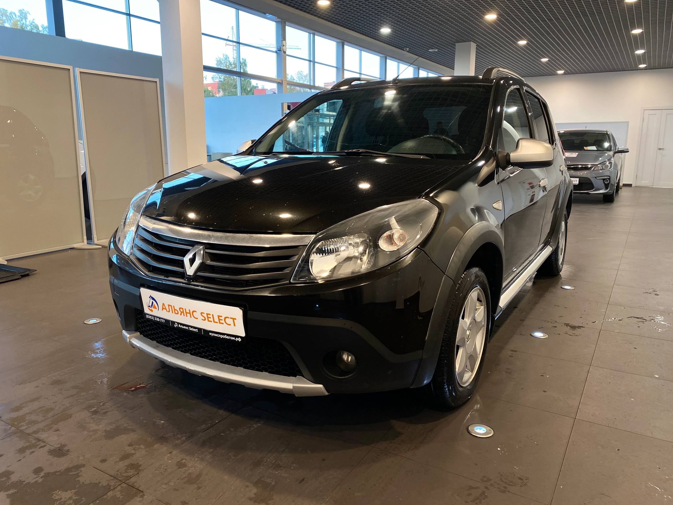 RENAULT SANDERO