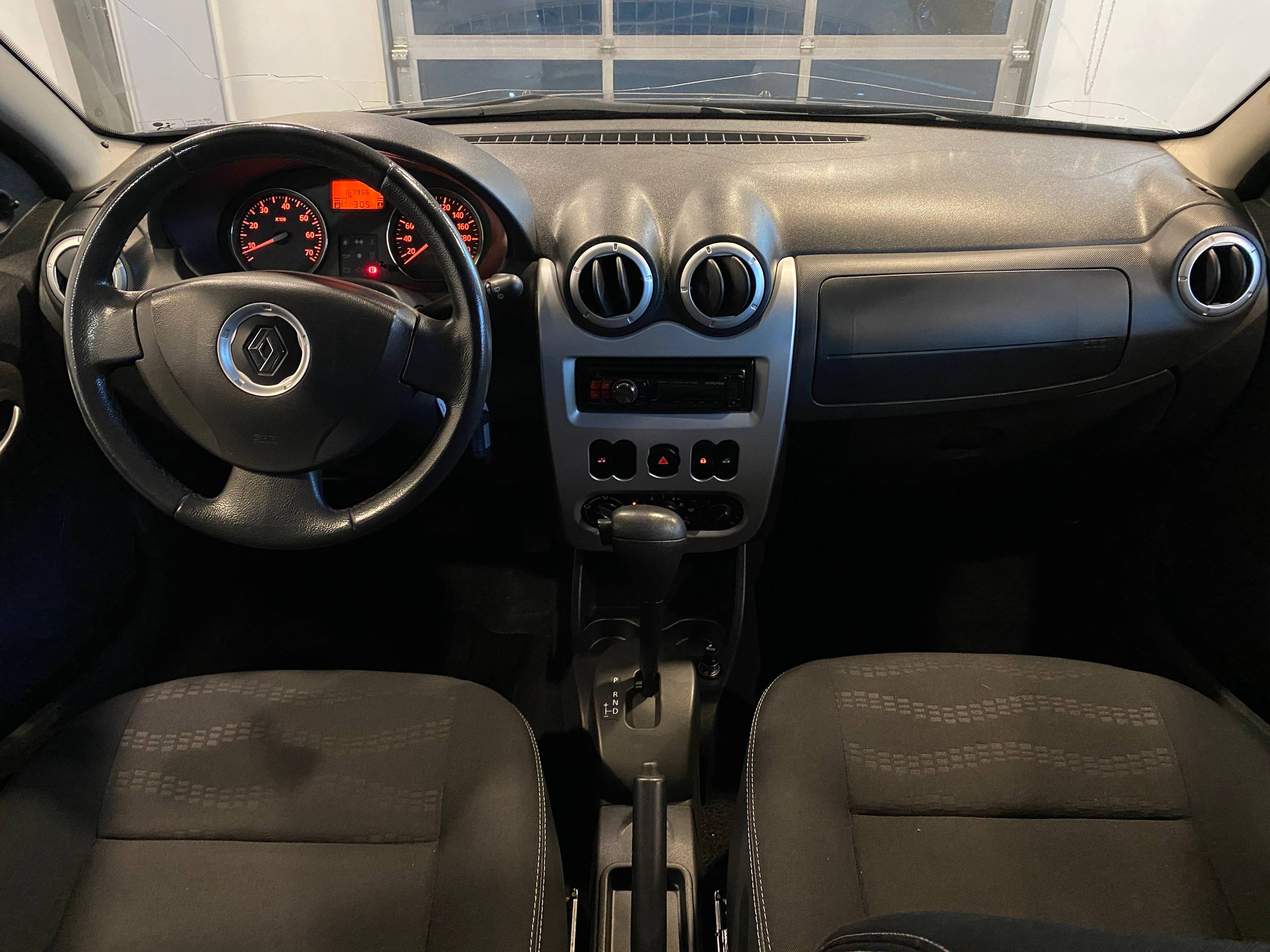 RENAULT SANDERO
