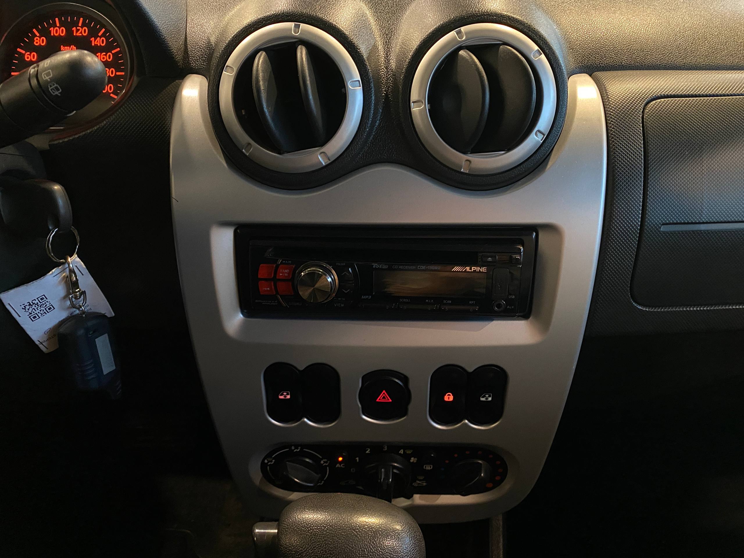 RENAULT SANDERO