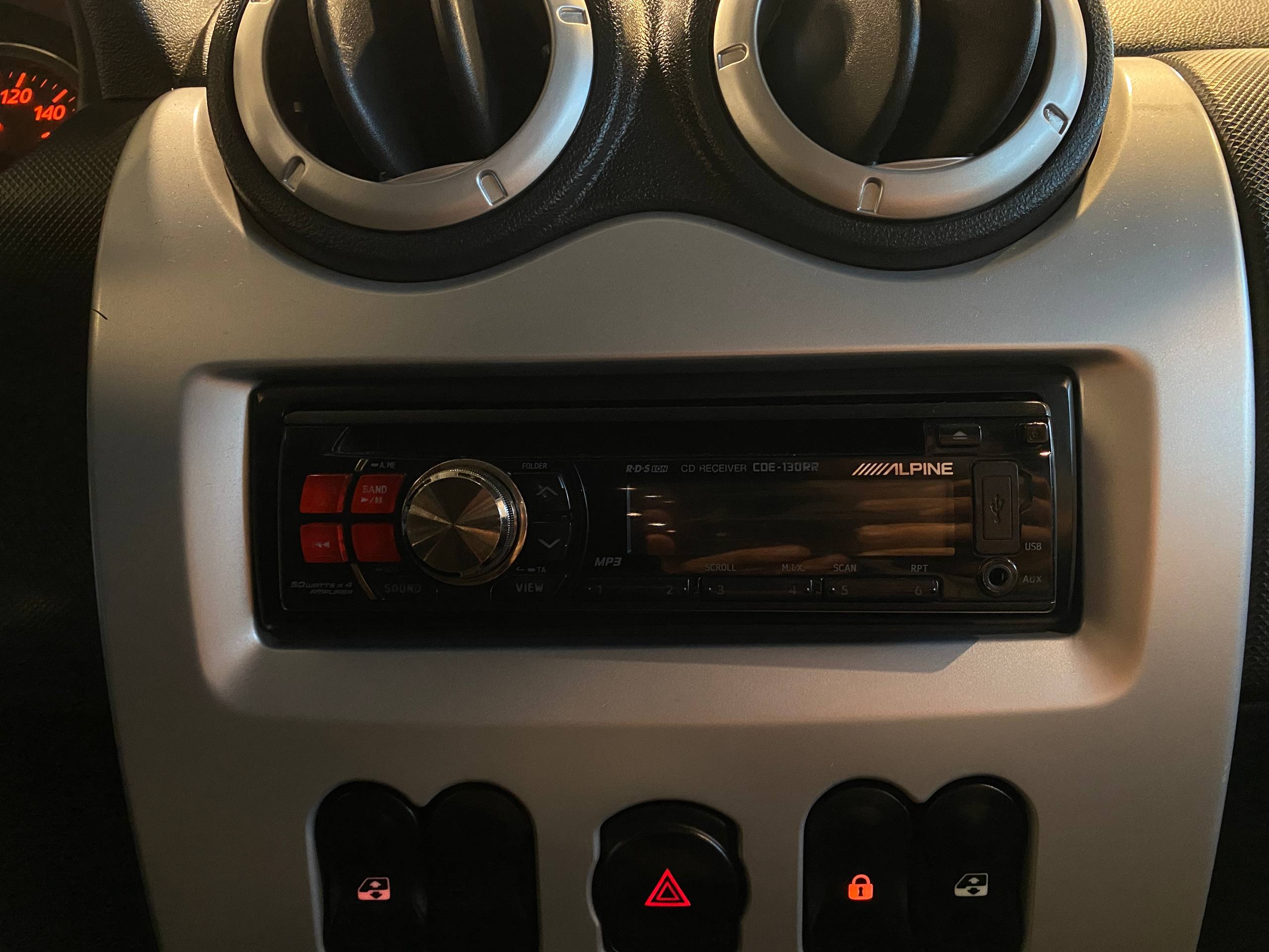 RENAULT SANDERO