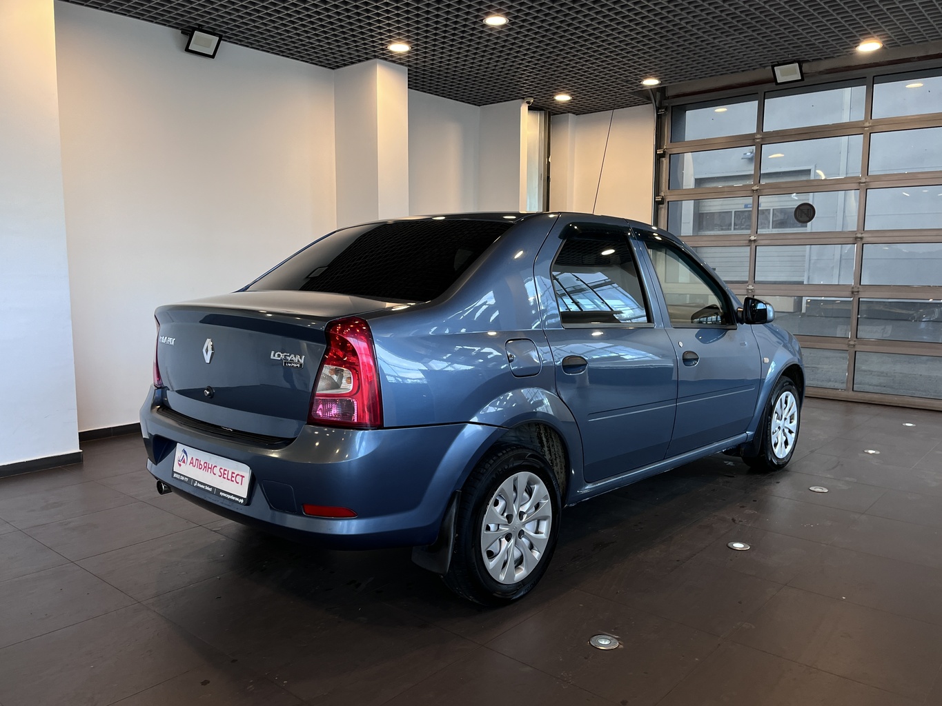 RENAULT LOGAN