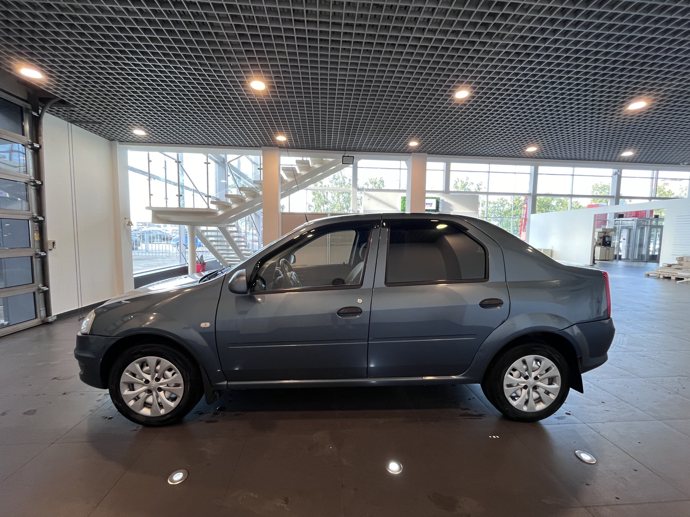 RENAULT LOGAN