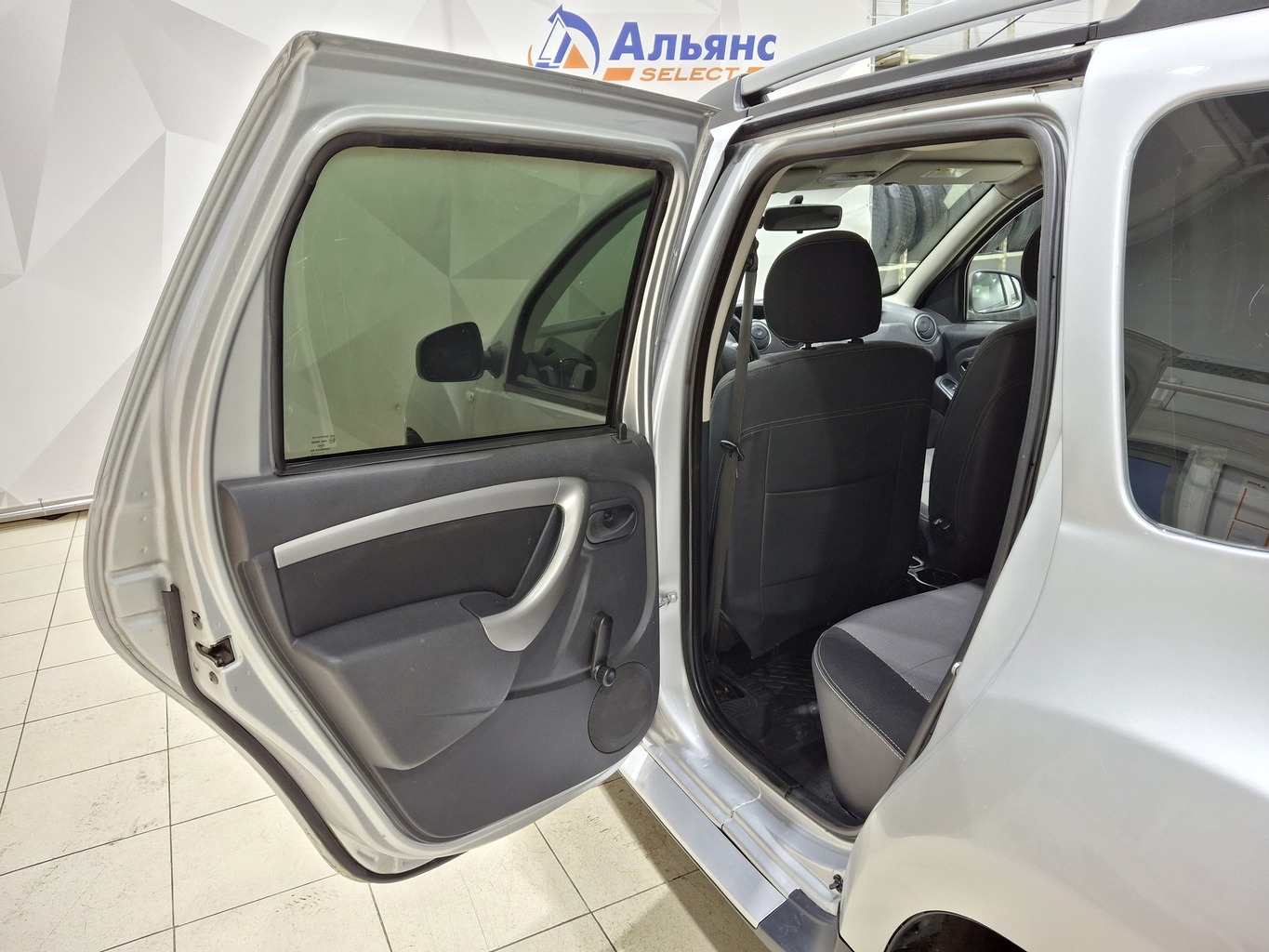 RENAULT DUSTER