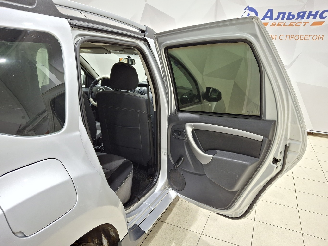 RENAULT DUSTER