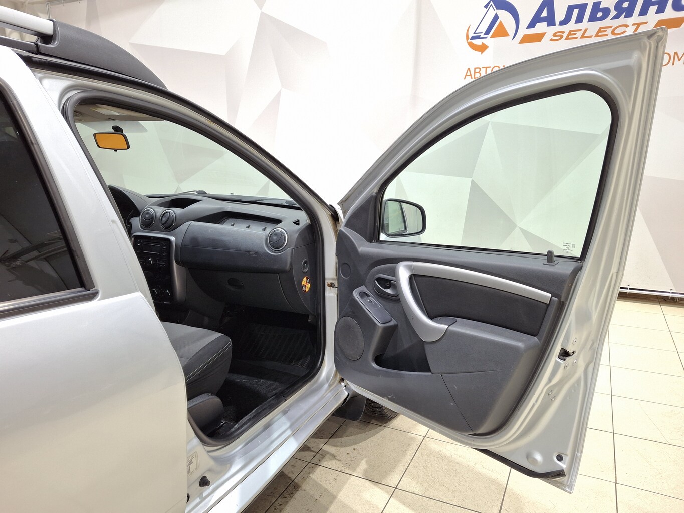RENAULT DUSTER