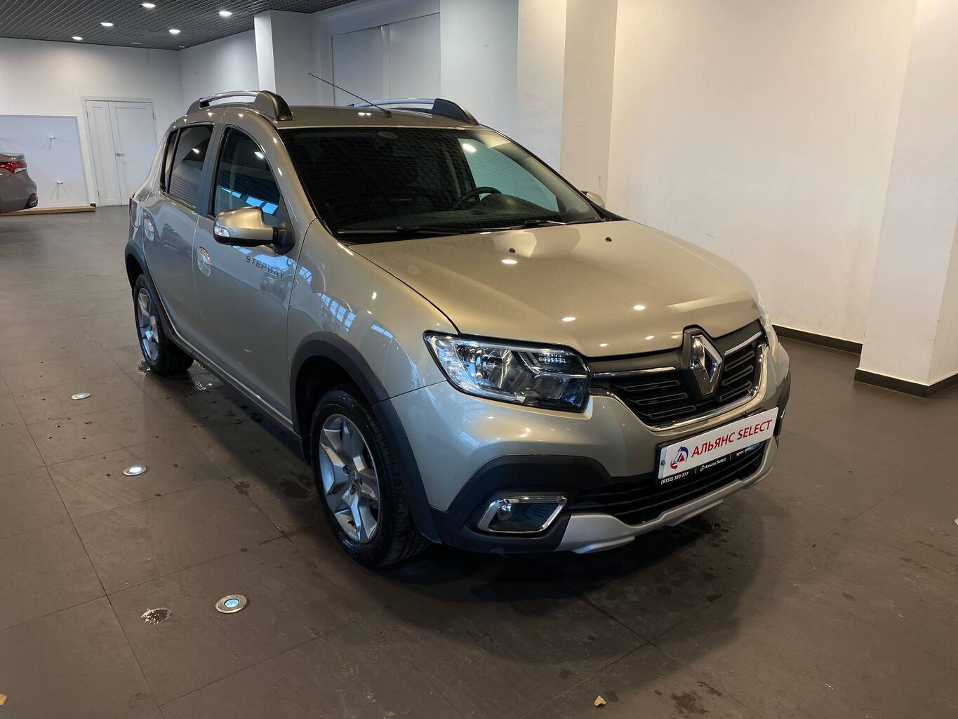 RENAULT SANDERO