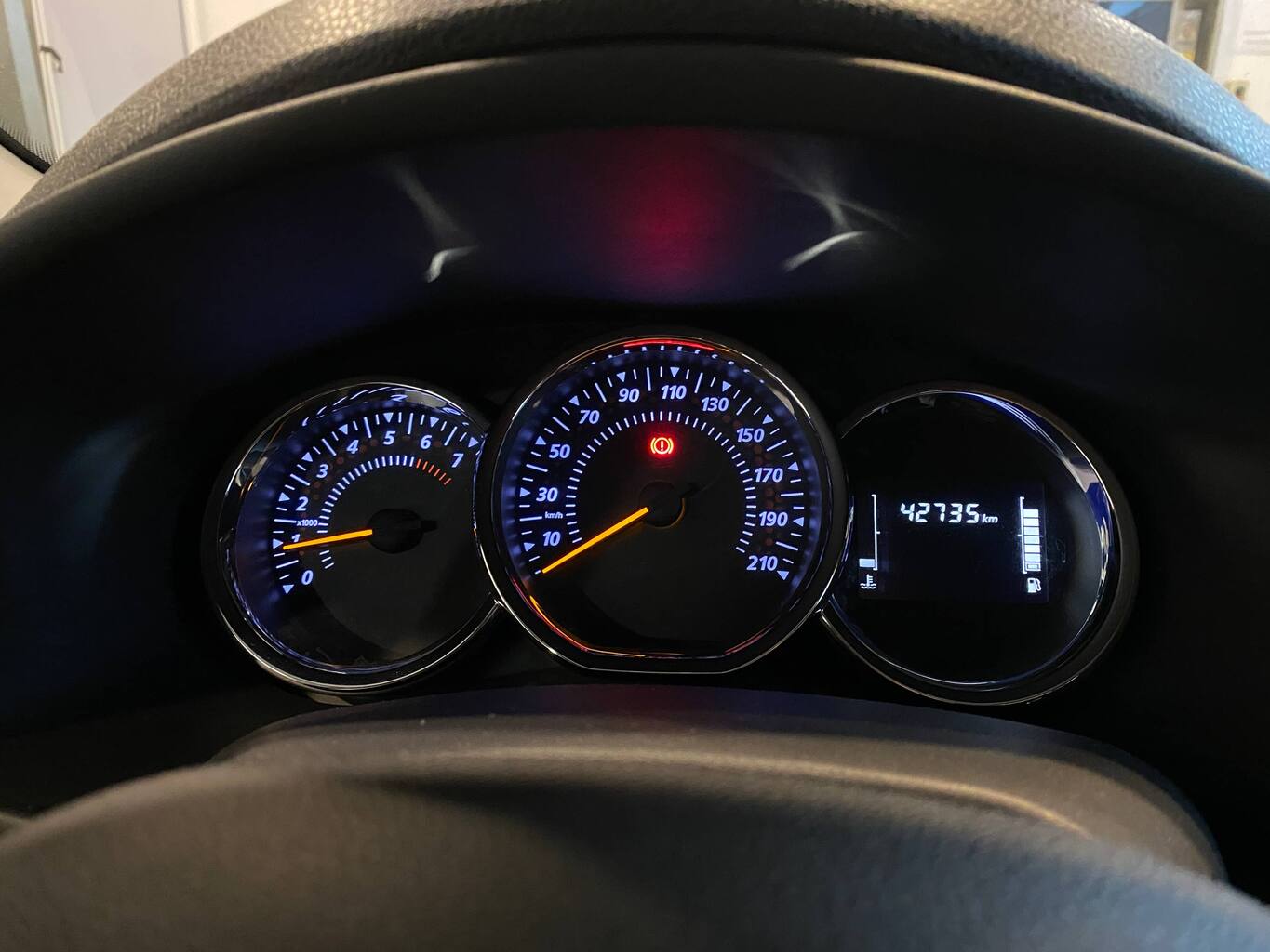 RENAULT SANDERO