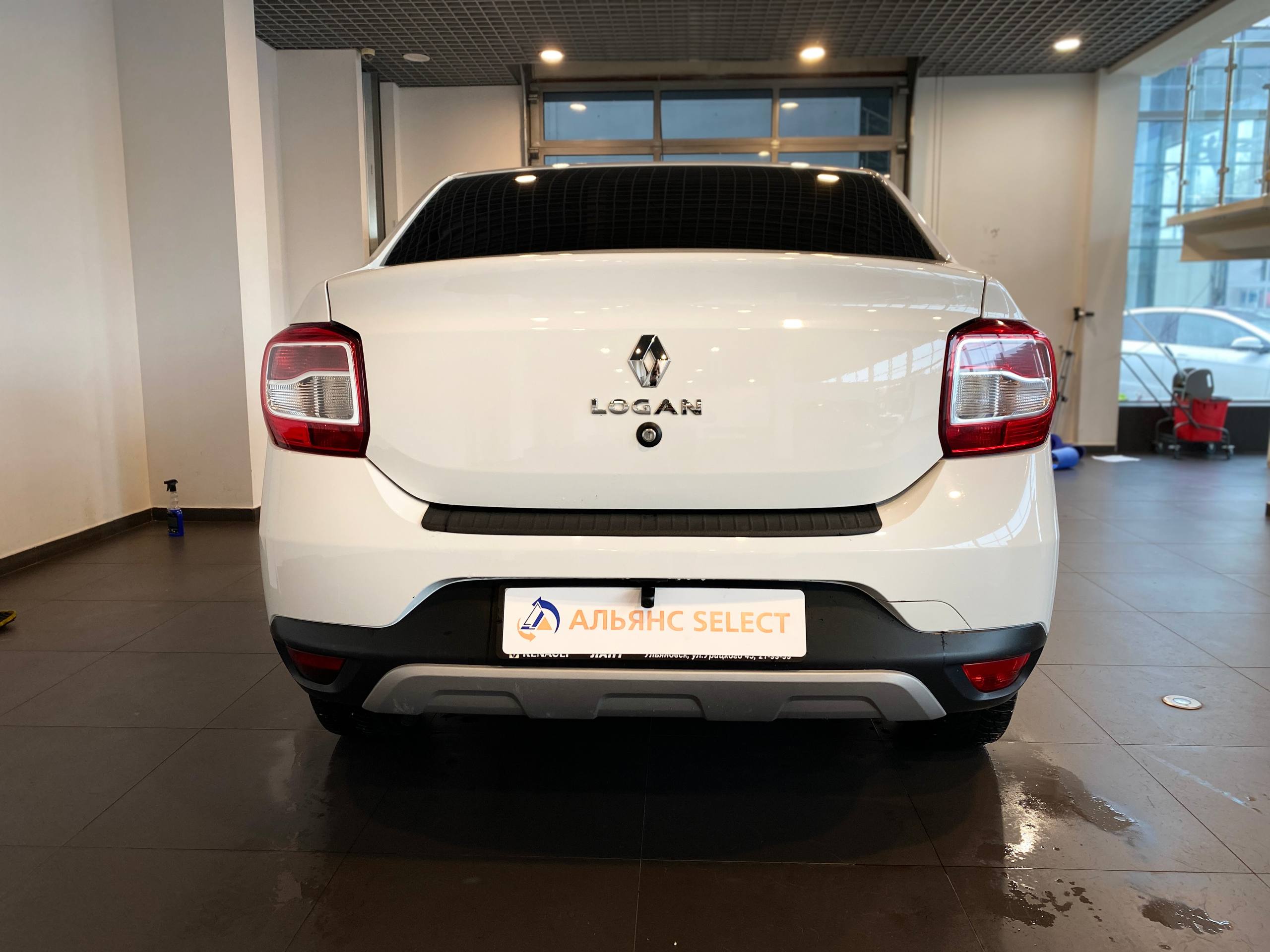RENAULT LOGAN