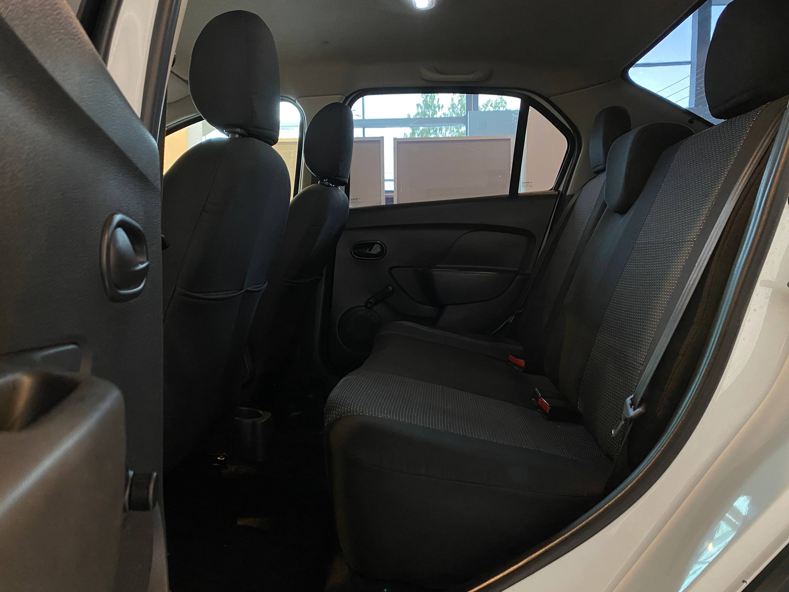 RENAULT LOGAN