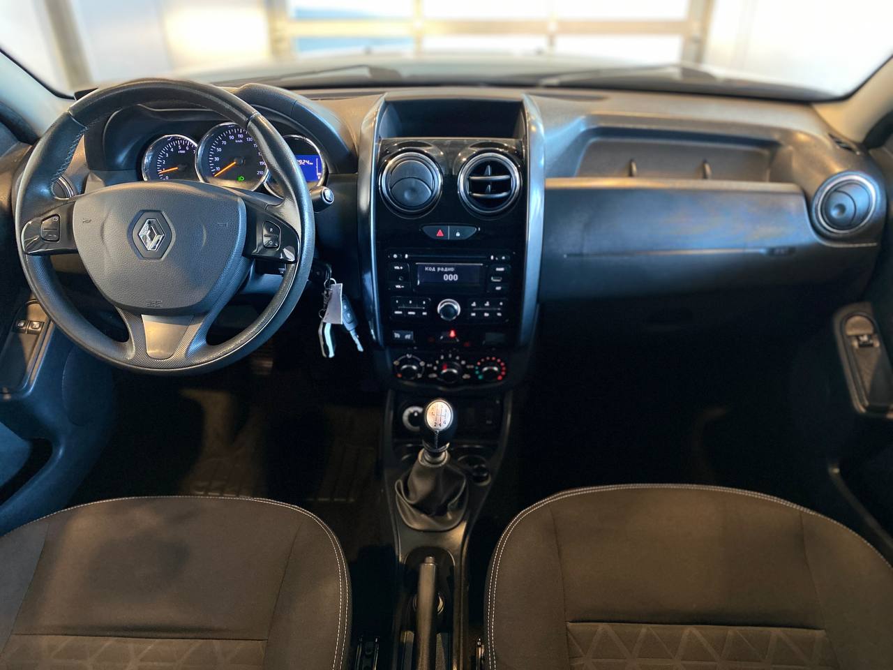 RENAULT DUSTER